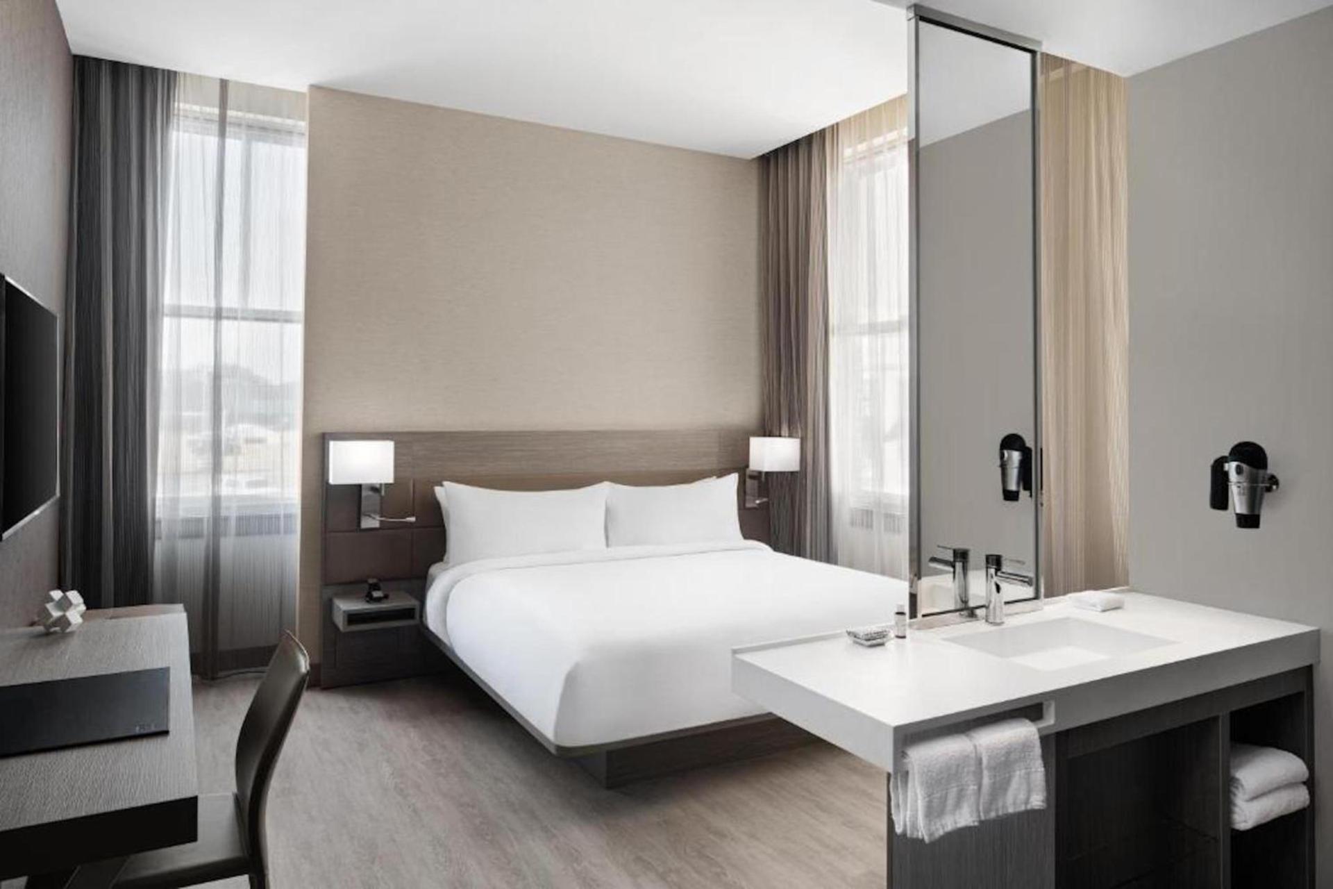 AC Hotel by Marriott Little Rock Downtown photo 8