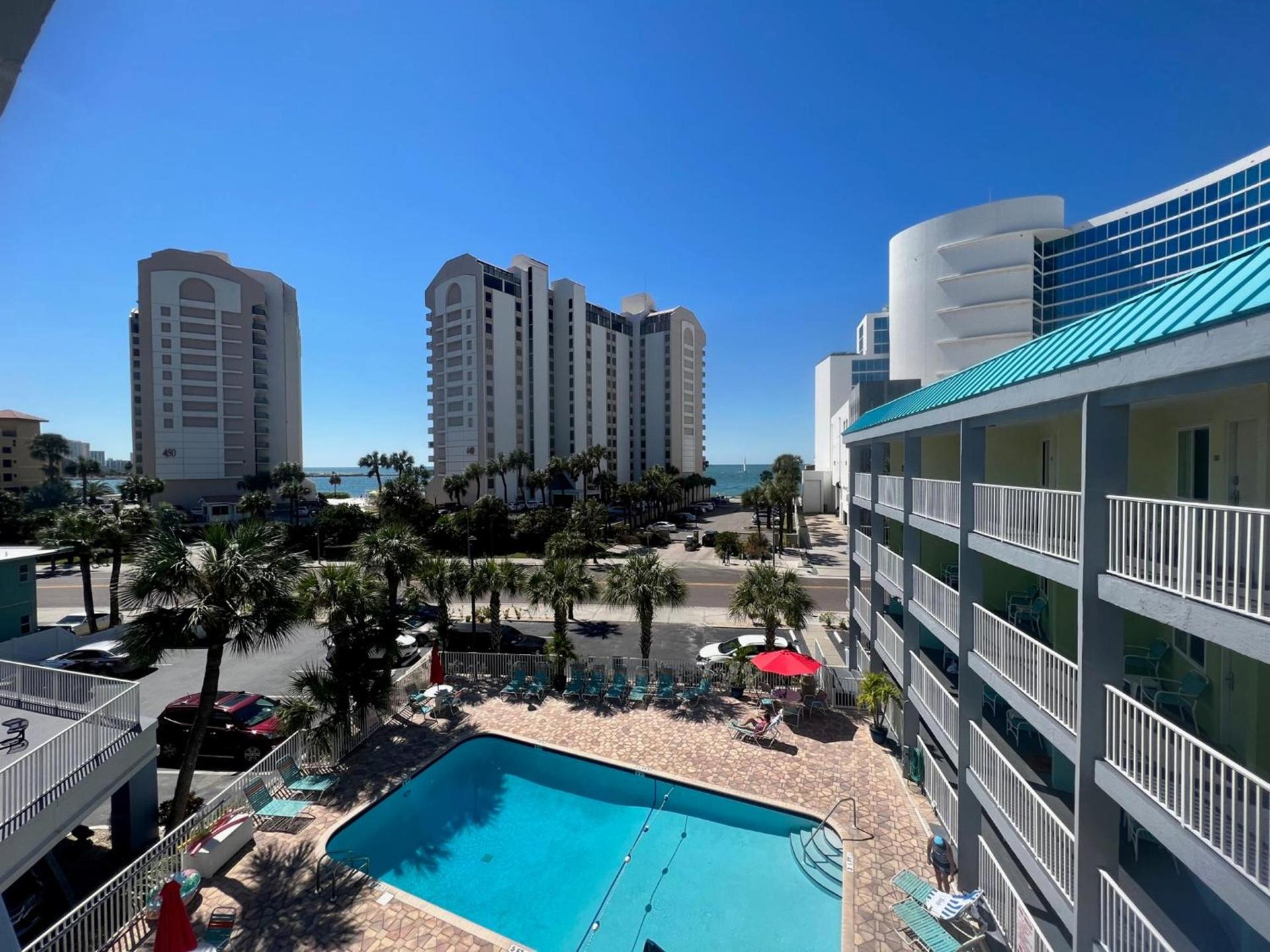 Pelican Pointe Clearwater Beach Hotel photo 8