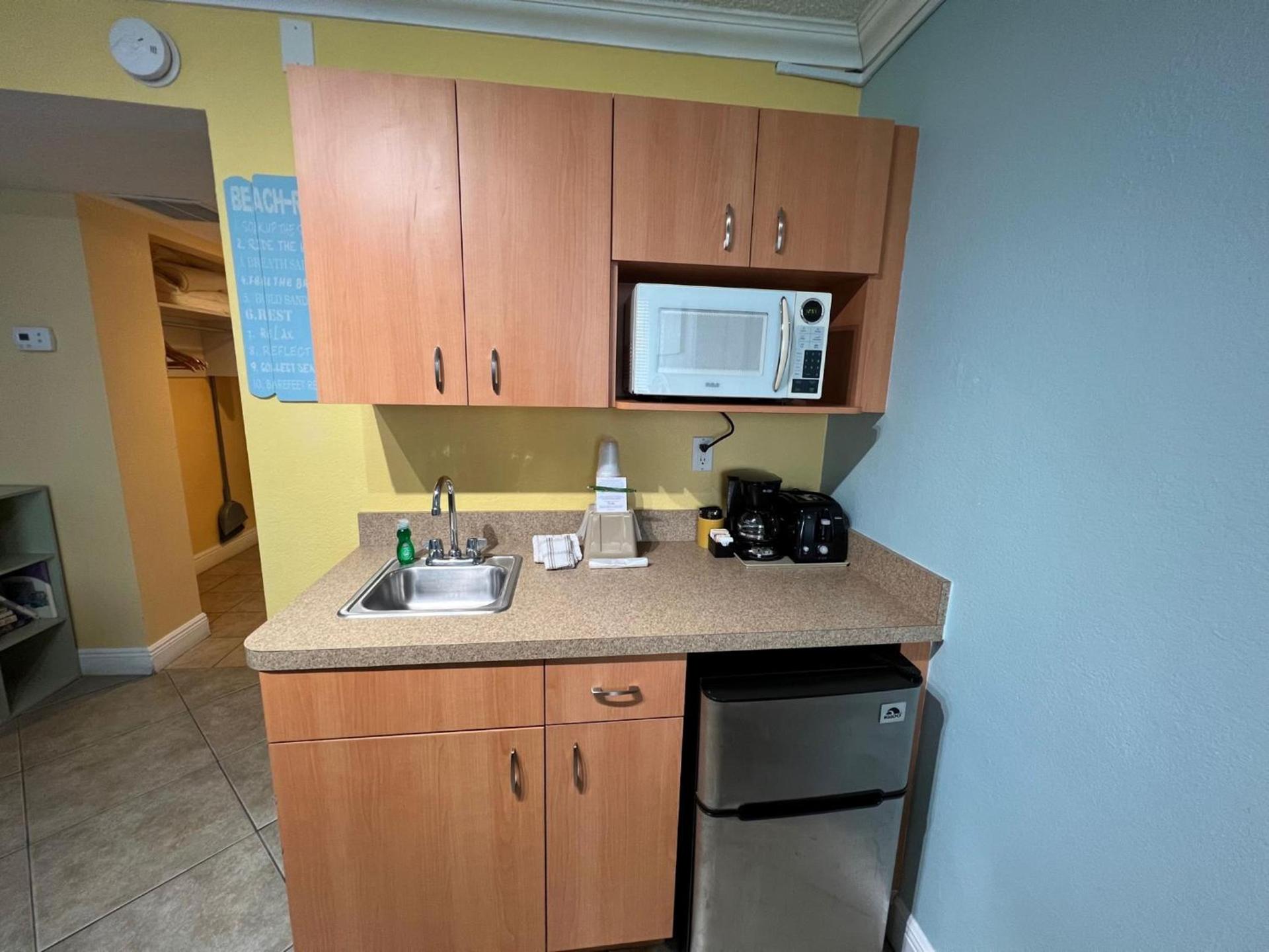 Pelican Pointe Clearwater Beach Hotel photo 10