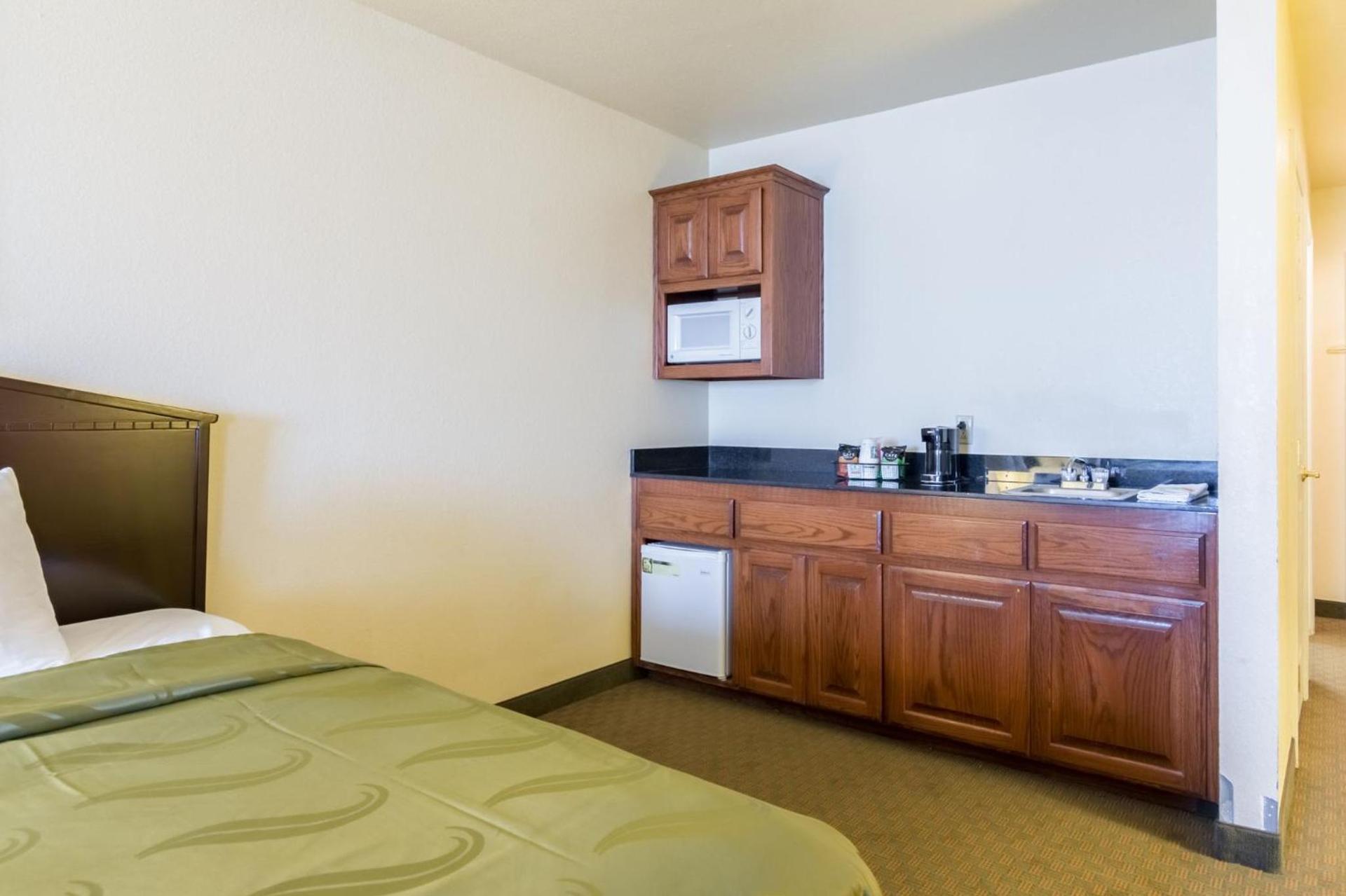 Quality Inn & Suites Alma I-40 photo 55