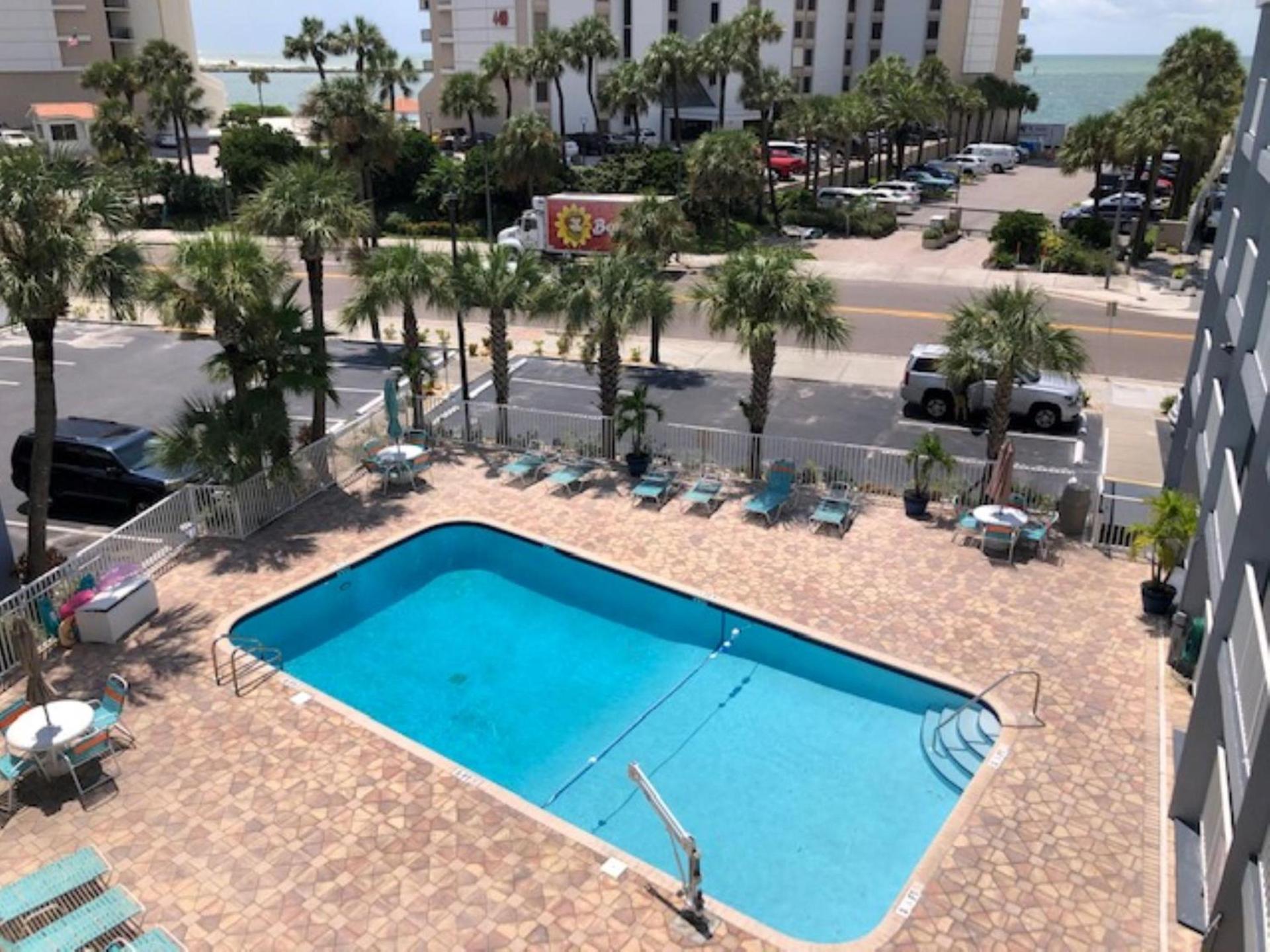 Pelican Pointe Clearwater Beach Hotel photo 18