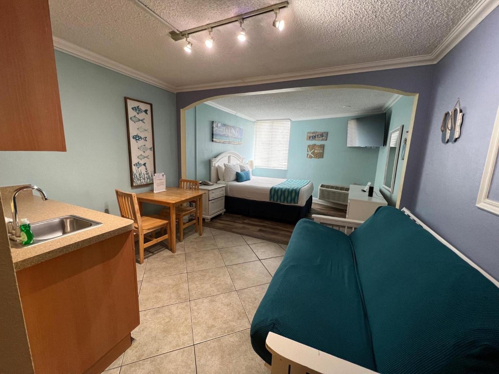 Pelican Pointe Clearwater Beach Hotel photo 35