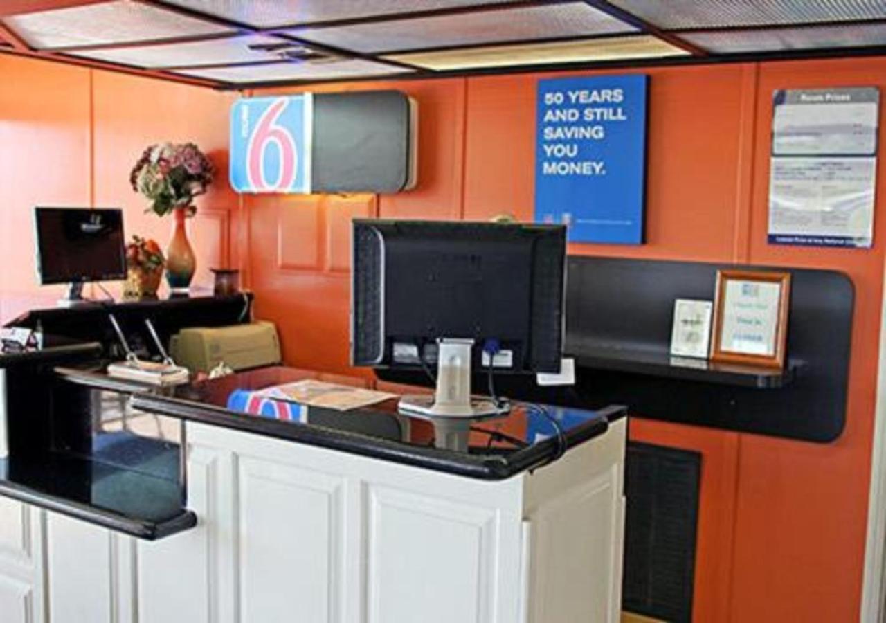 Motel 6-Sallisaw, OK photo 11