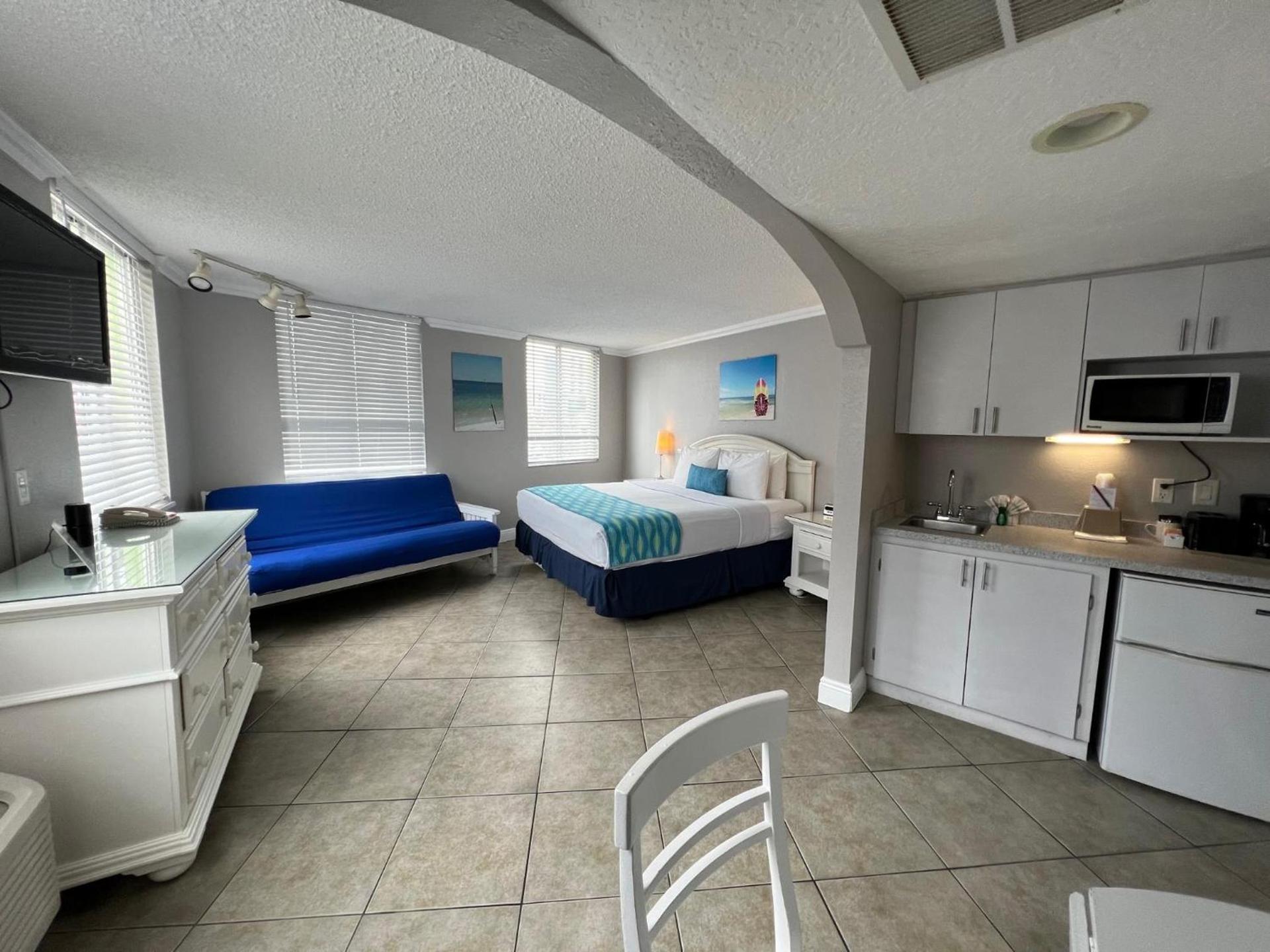 Pelican Pointe Clearwater Beach Hotel photo 37