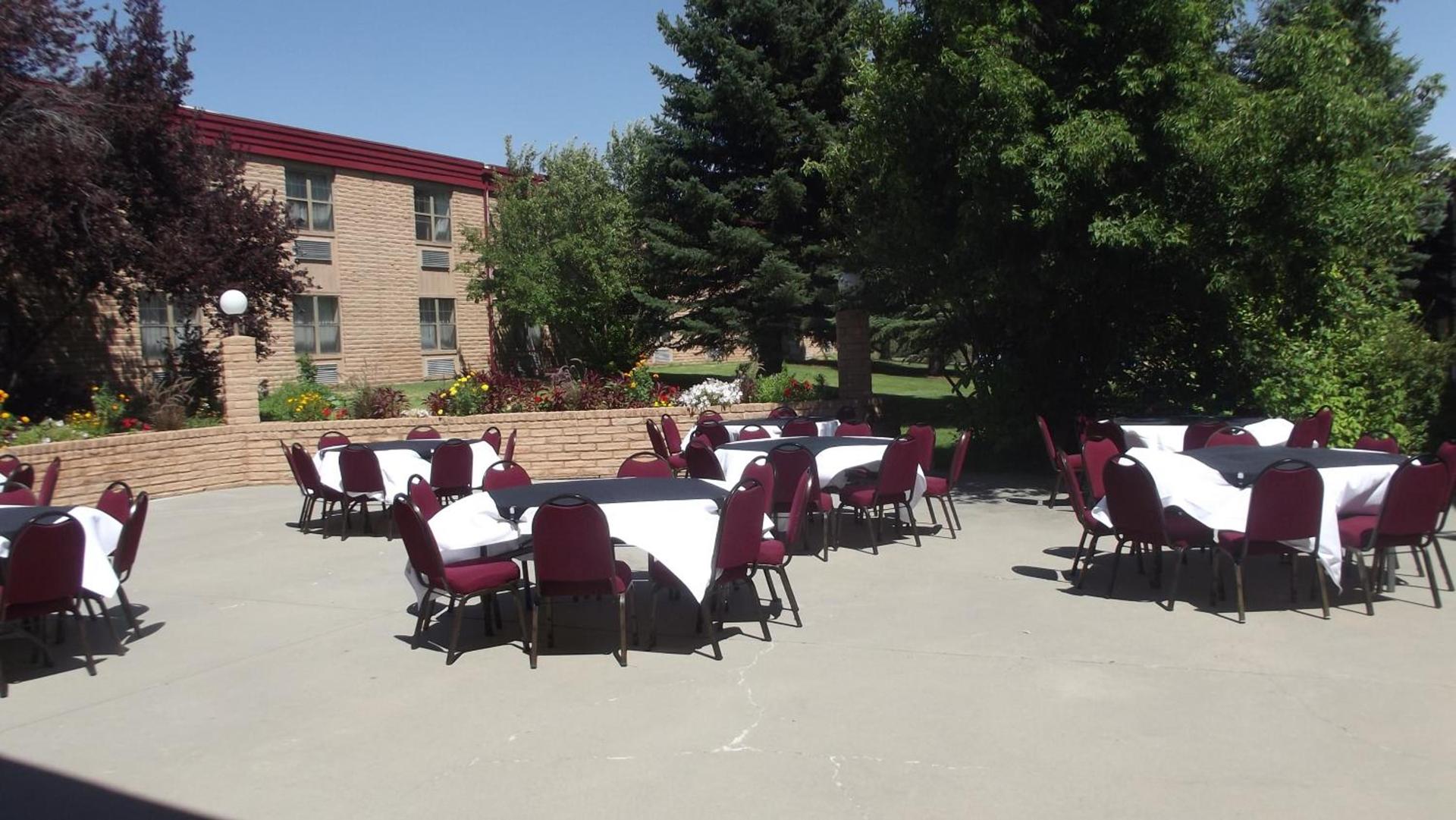 Douglas Inn and Conference Center photo 35