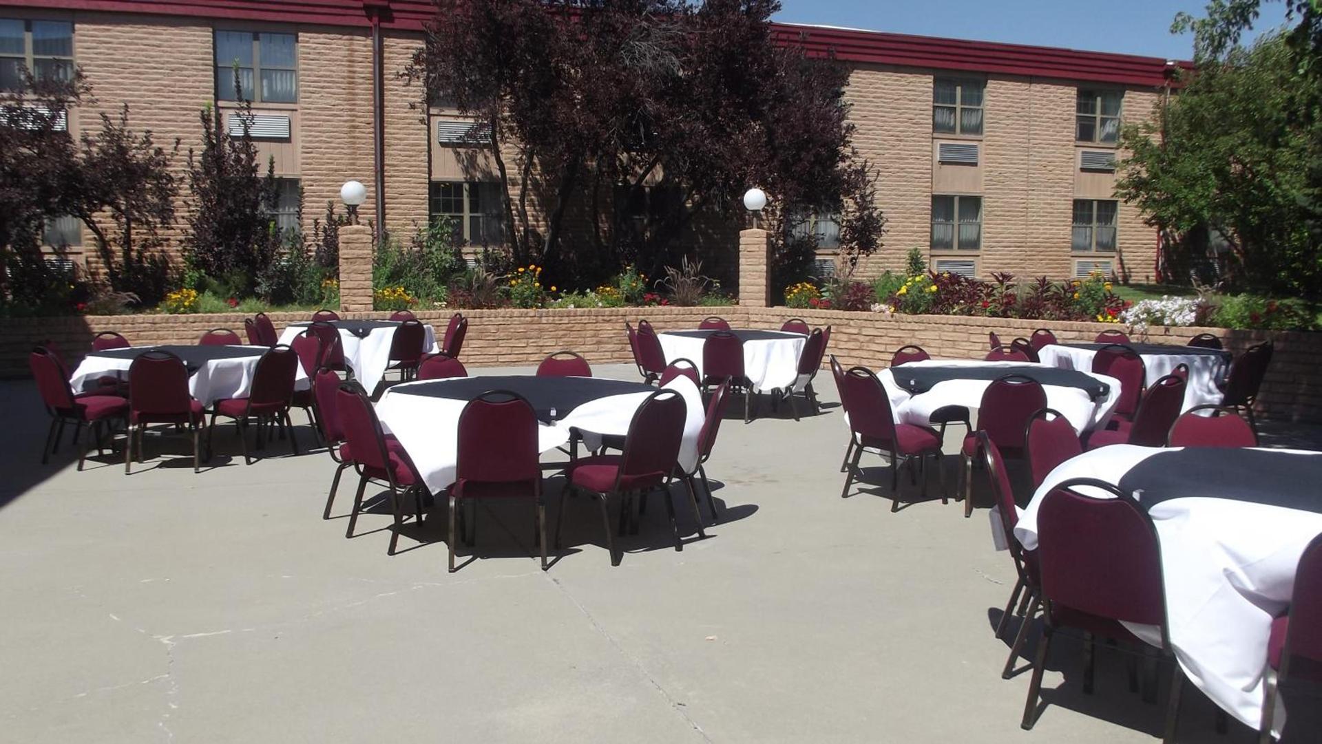 Douglas Inn and Conference Center photo 36