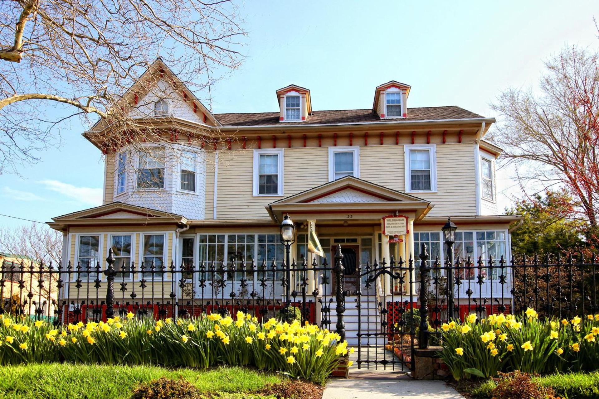 Wilbraham Mansion photo 25
