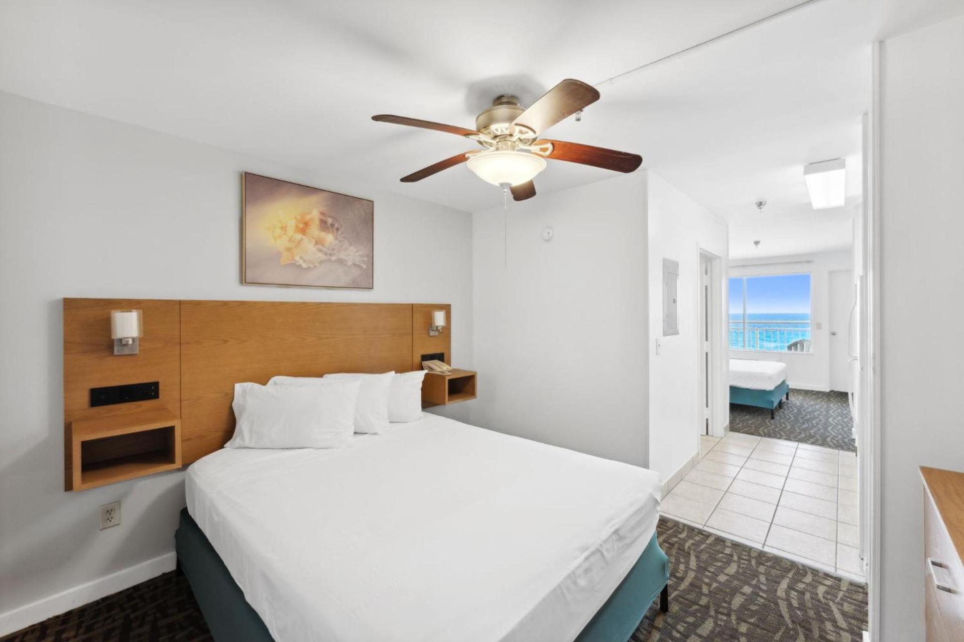 Palm & Tide Beachfront Hotel photo 37