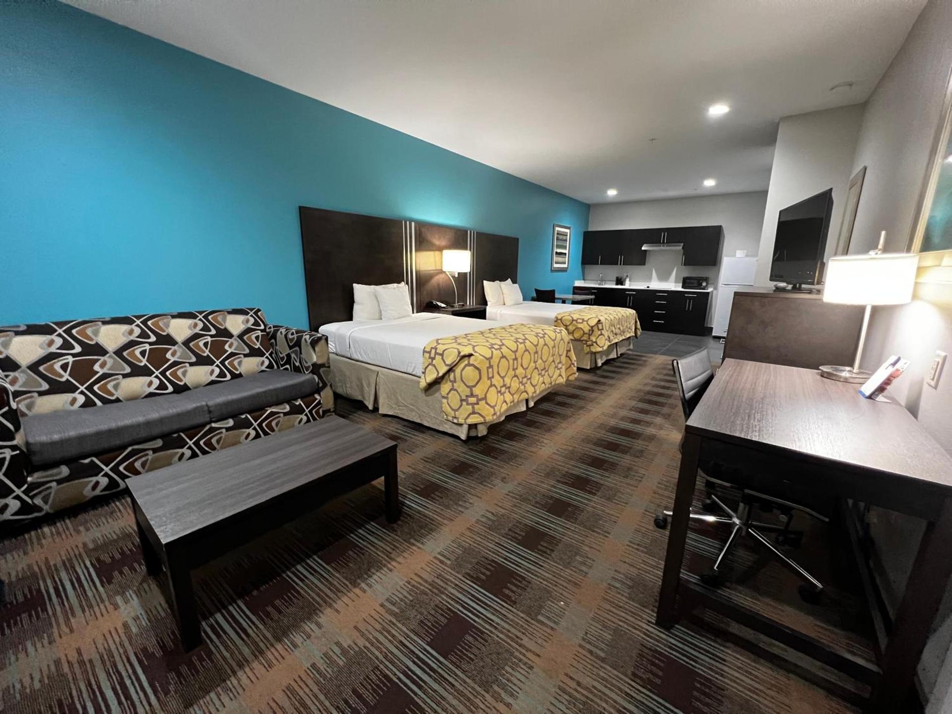 Baymont by Wyndham Bryan College Station photo 24