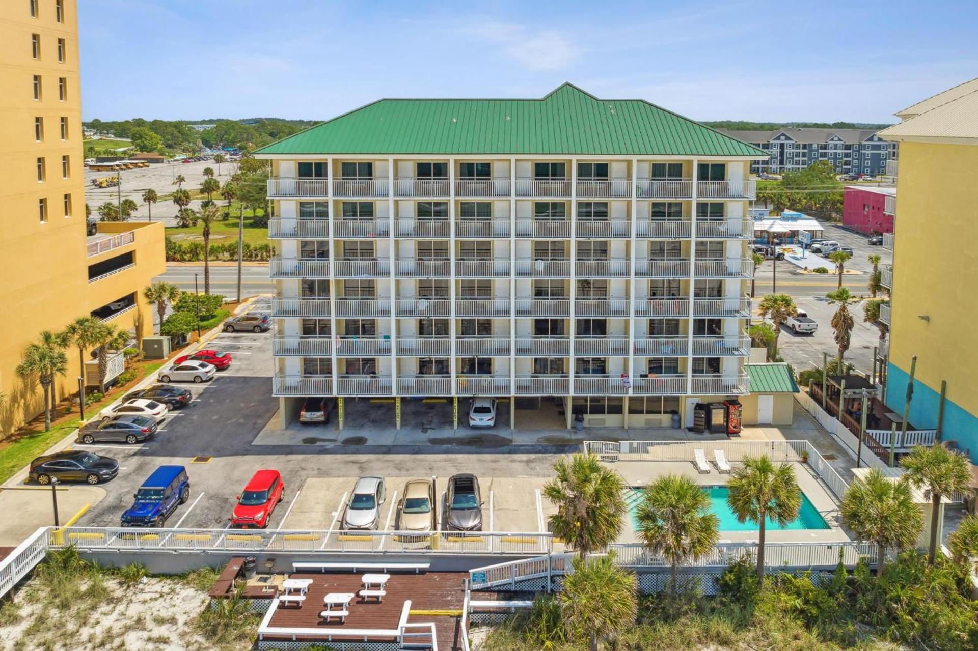 Palm & Tide Beachfront Hotel photo 44