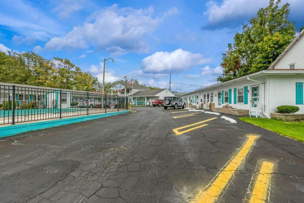 Riviera Motel photo 12