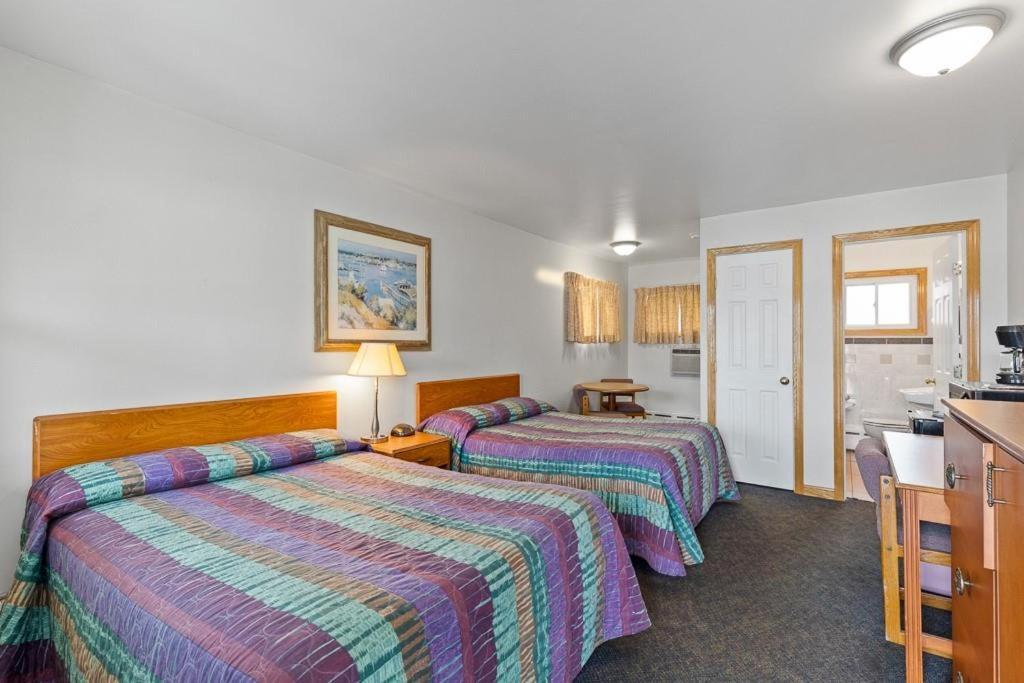 Riviera Motel photo 15