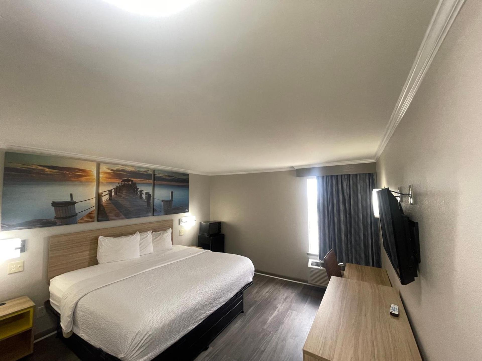 Days Inn by Wyndham Slidell photo 8