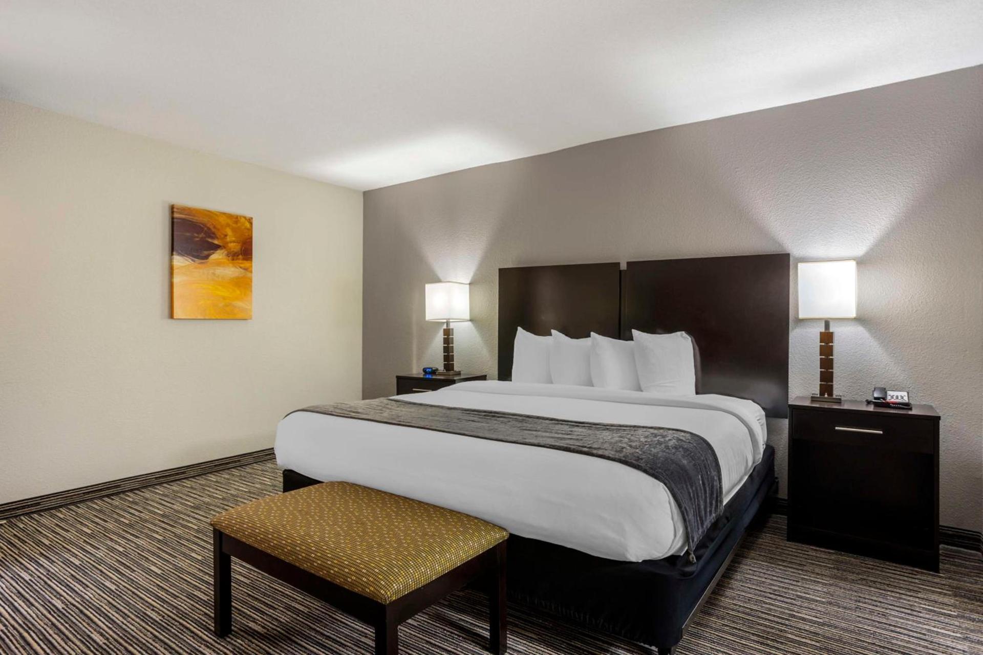 Best Western Plus- Jonesboro photo 14