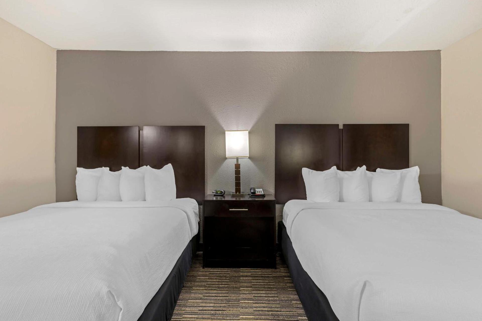 Best Western Plus- Jonesboro photo 16