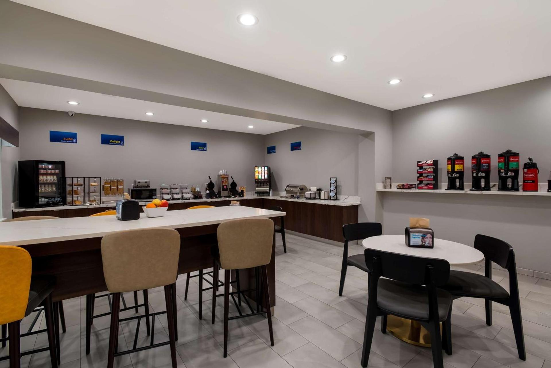 Best Western La Place Inn photo 5