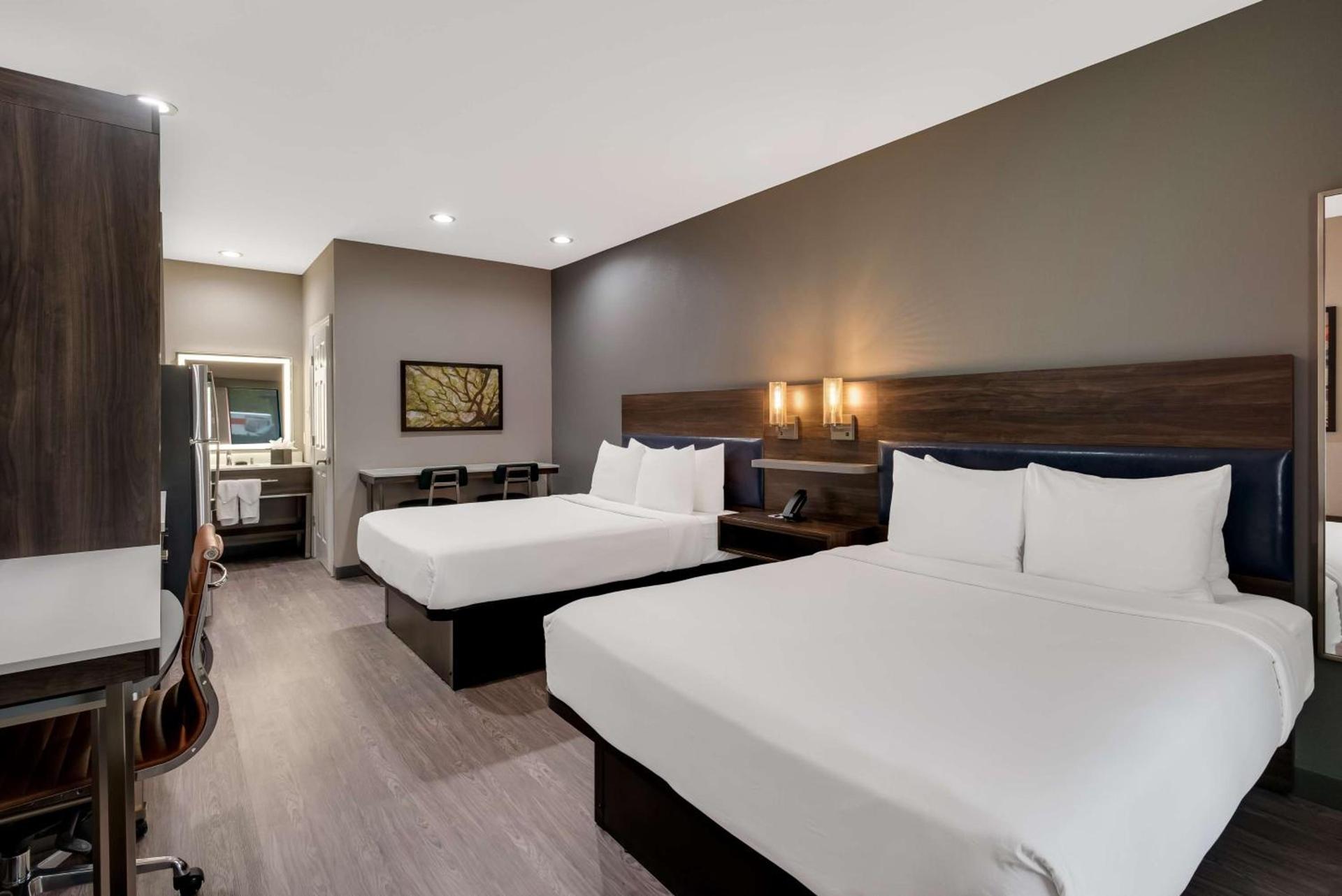 Best Western La Place Inn photo 10