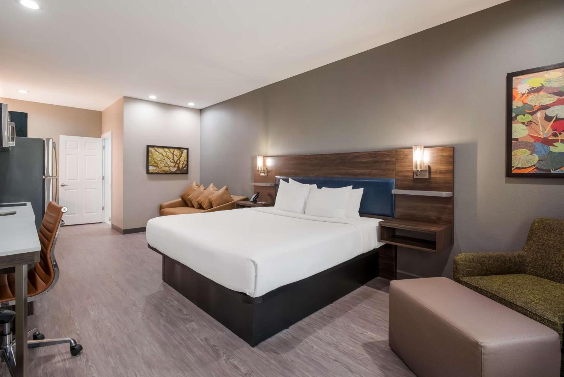 Best Western La Place Inn photo 12