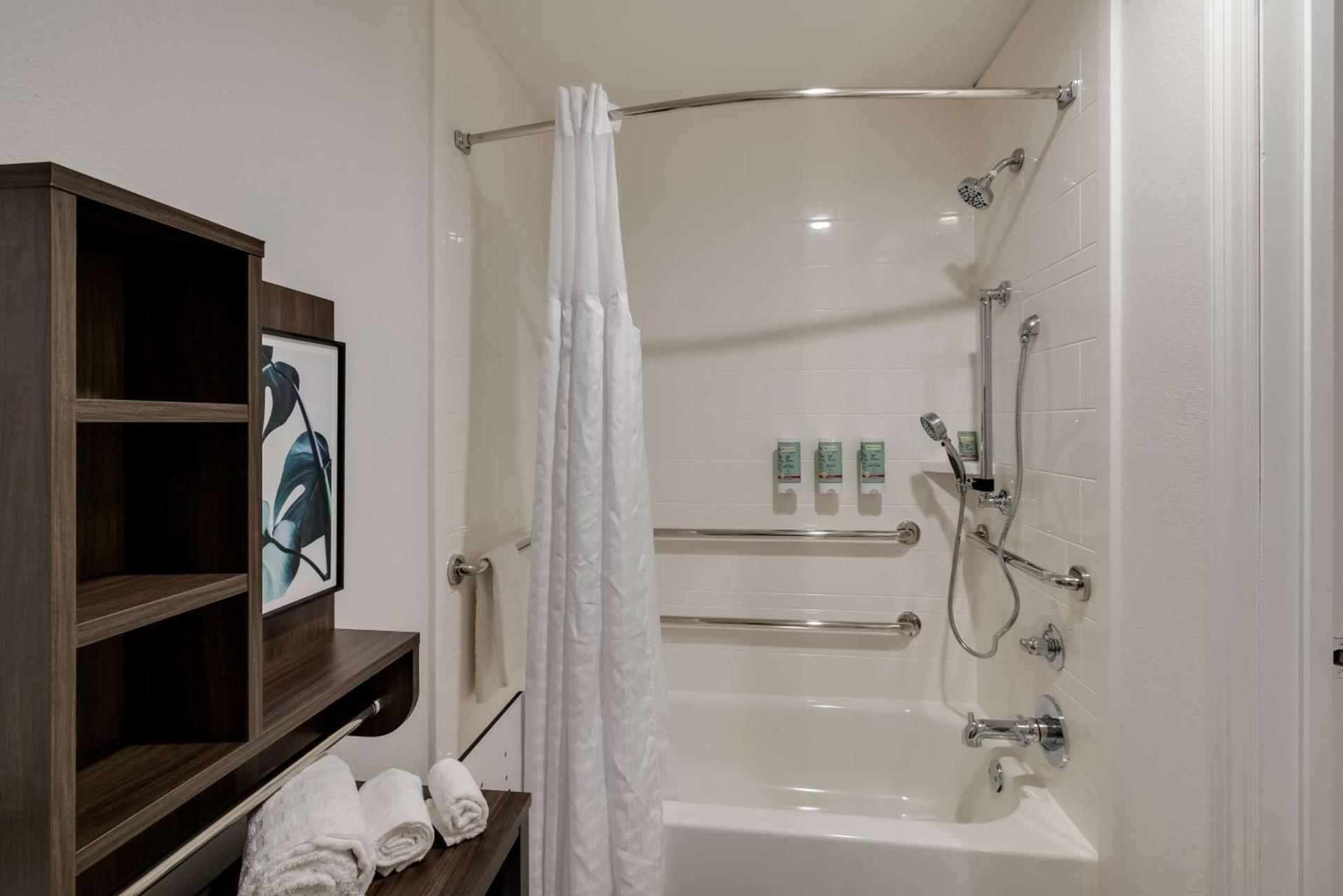 Best Western La Place Inn photo 22