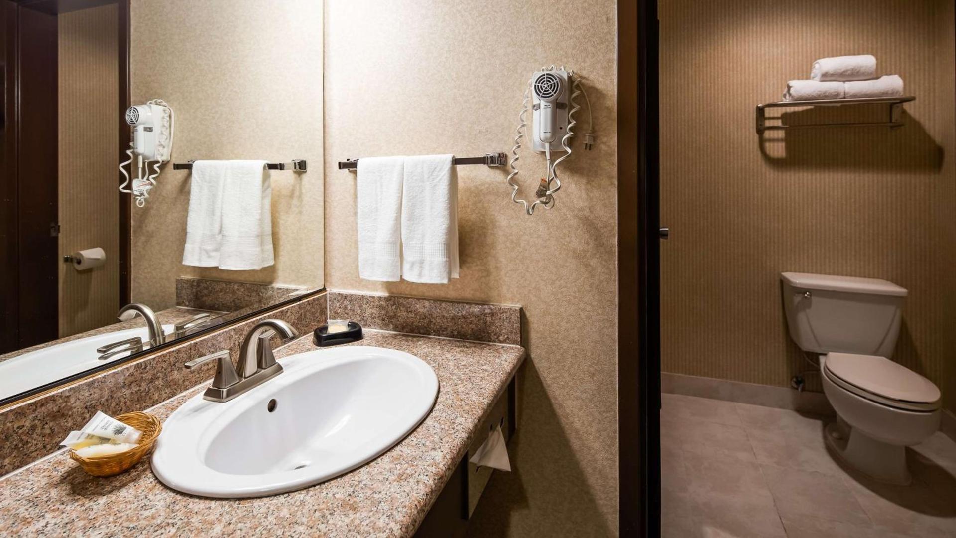 SureStay Plus Hotel by Best Western Reno Airport photo 43