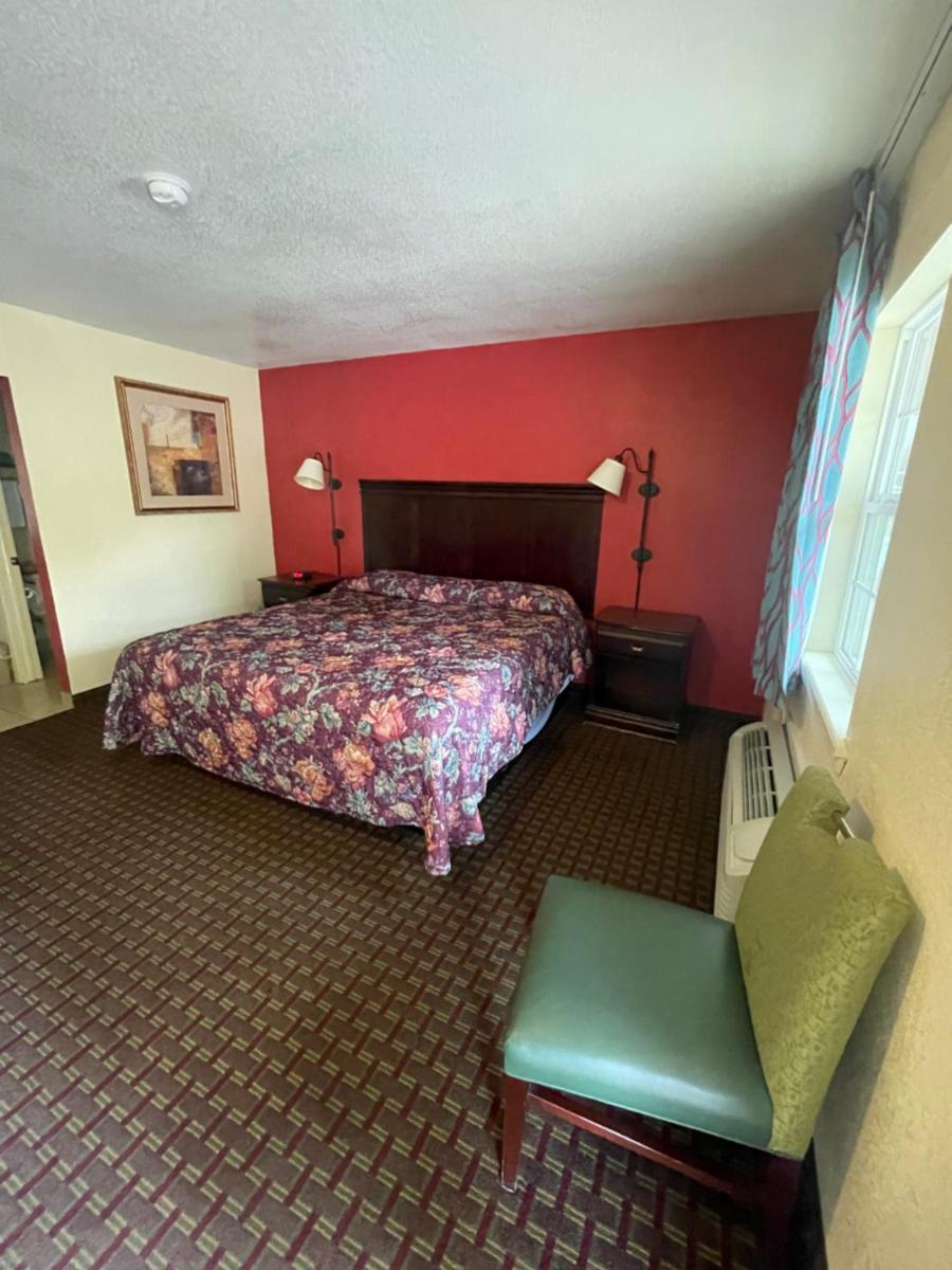 Village Inn photo 22