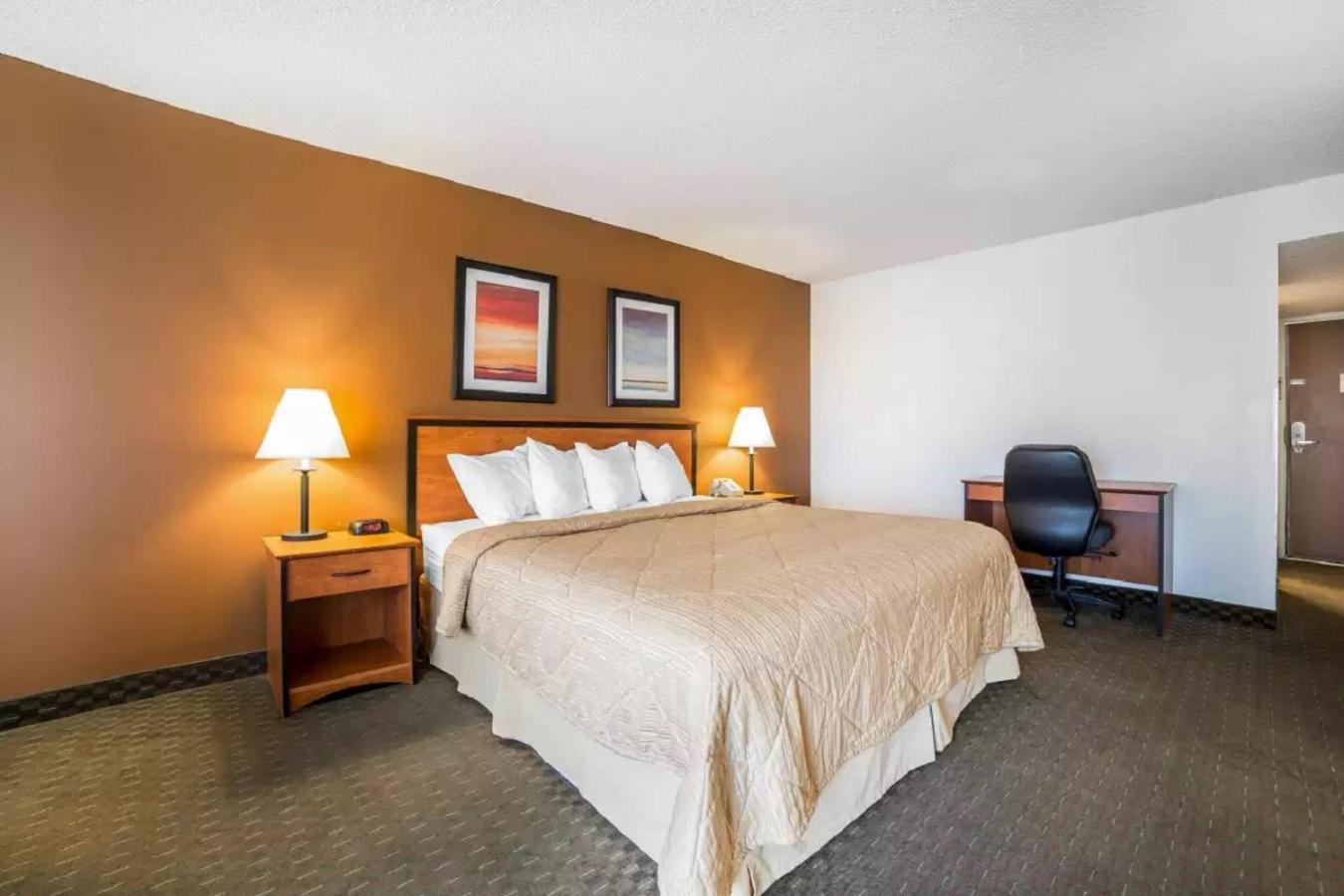 Lake Mead Inn photo 23