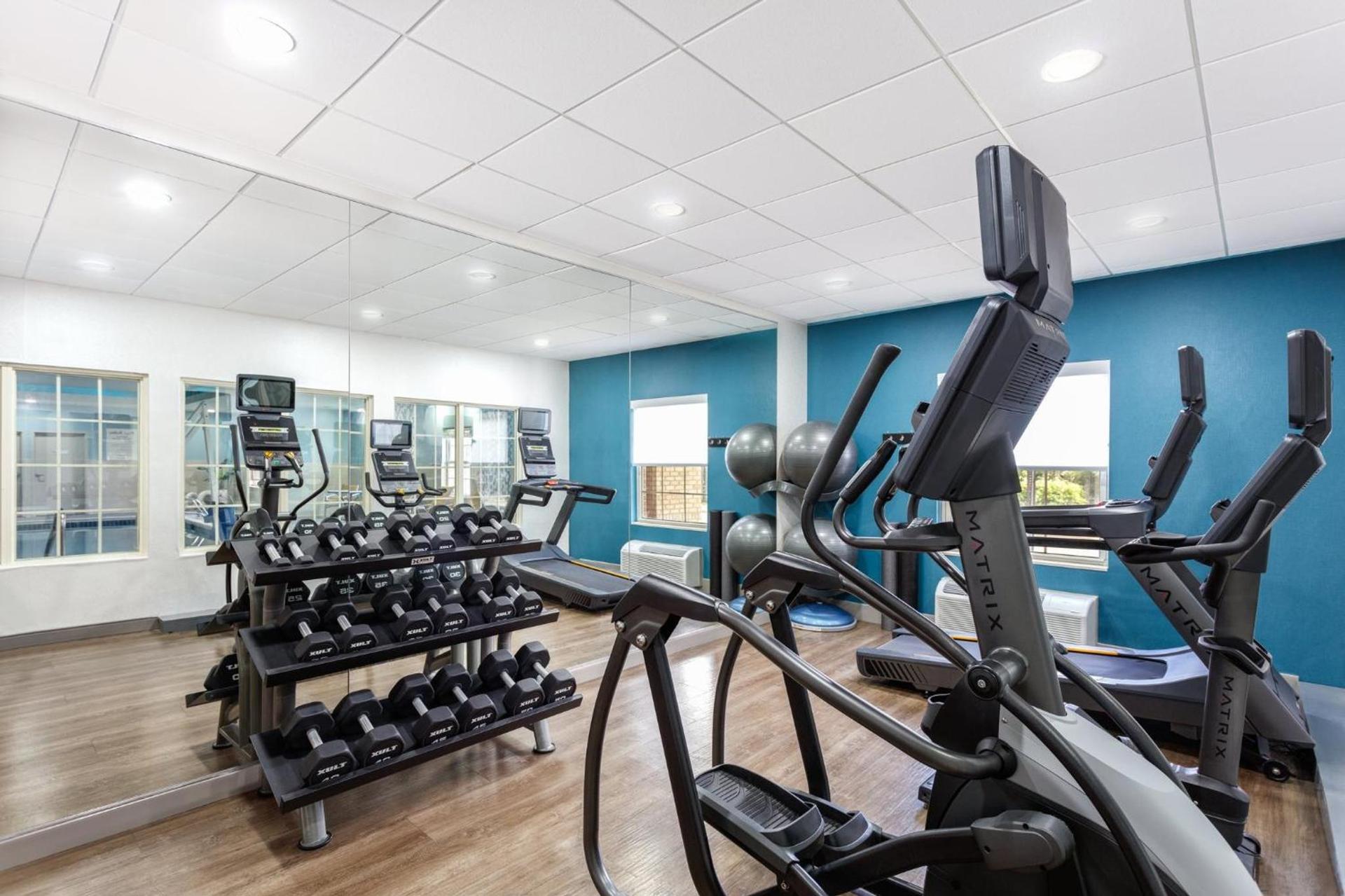 Holiday Inn Express & Suites Williamsburg by IHG photo 41