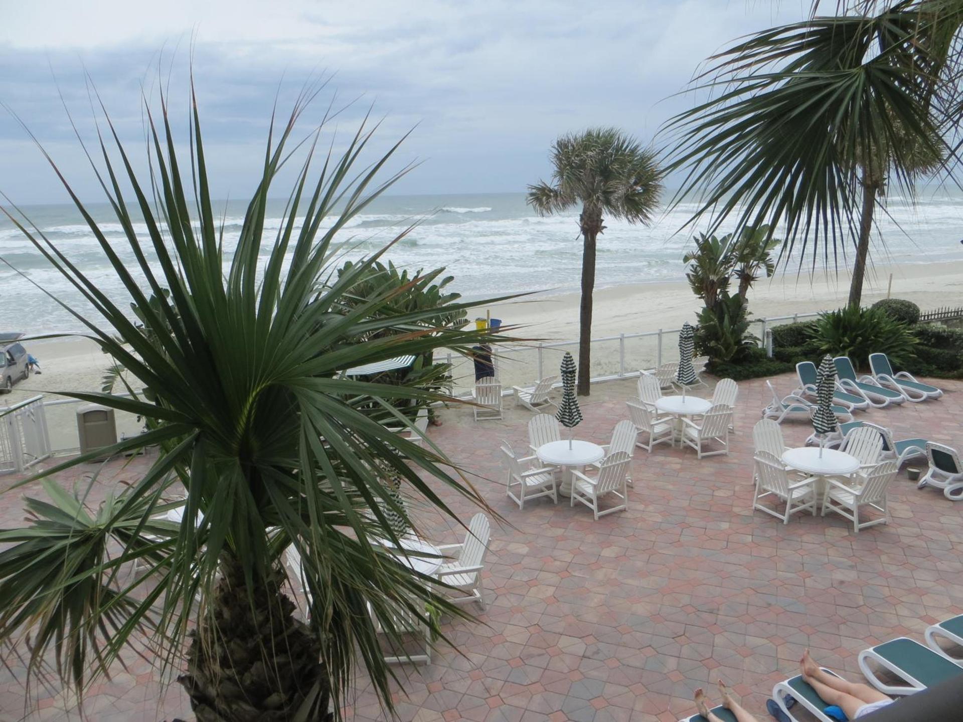Days Inn by Wyndham Daytona Oceanfront photo 26