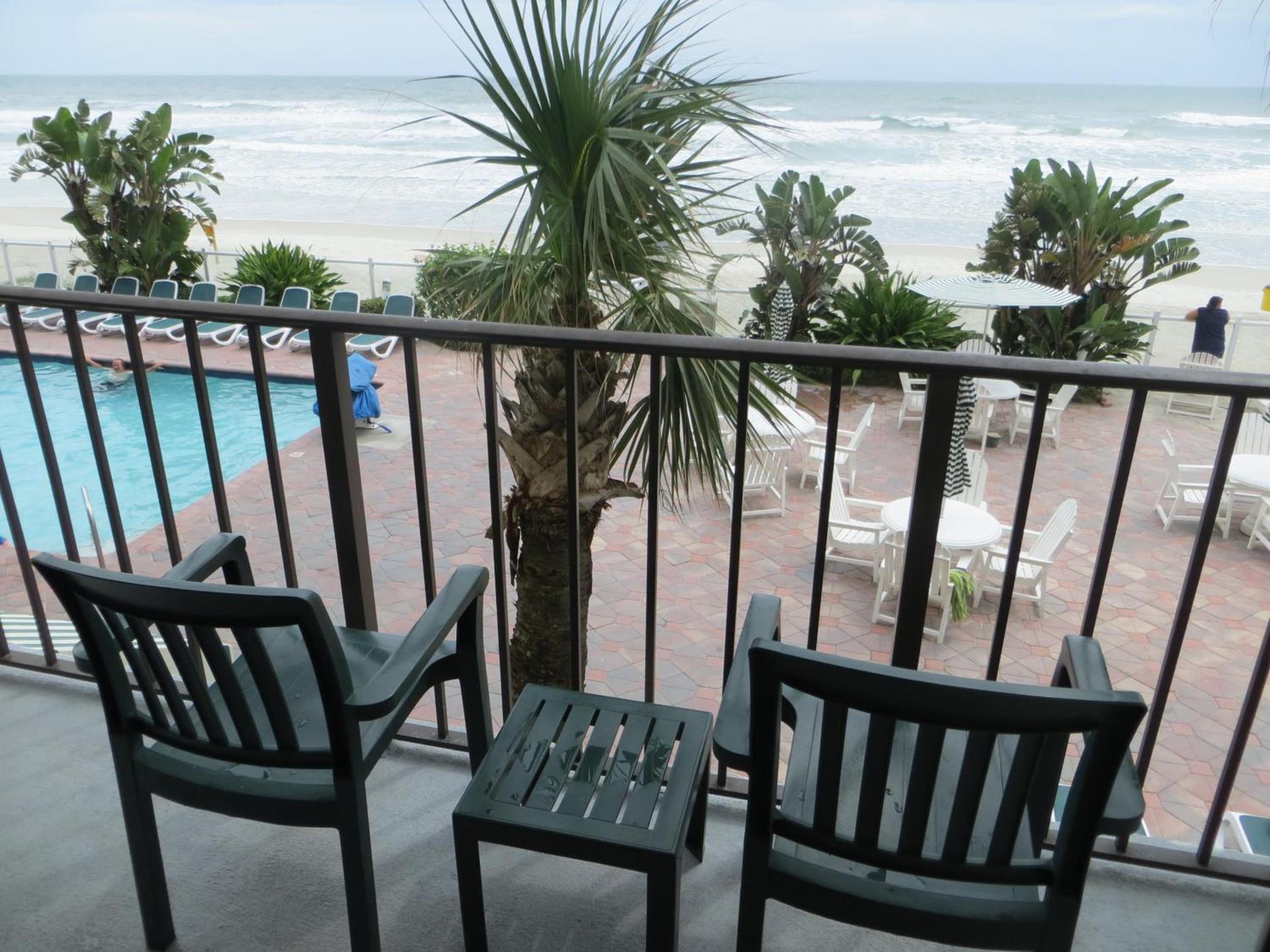 Days Inn by Wyndham Daytona Oceanfront photo 21