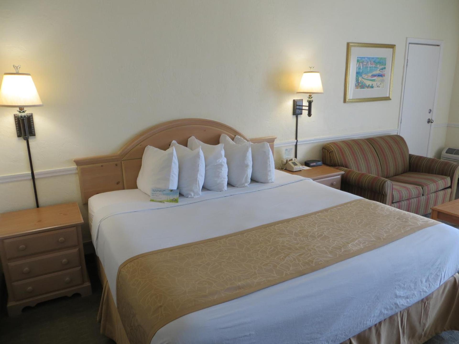 Days Inn by Wyndham Daytona Oceanfront photo 30