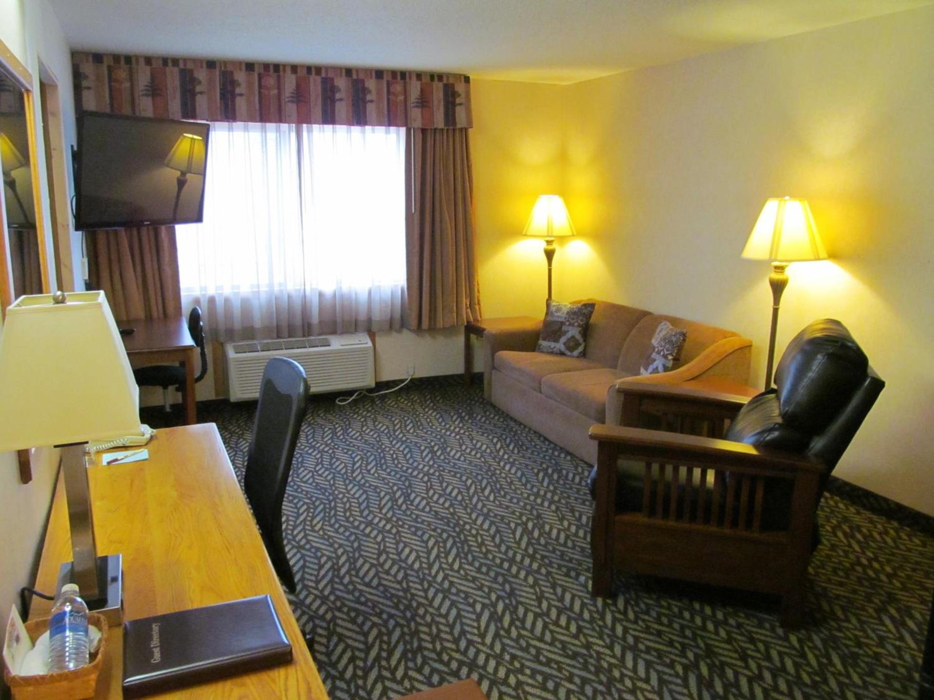 Fireside Inn and Suites photo 59