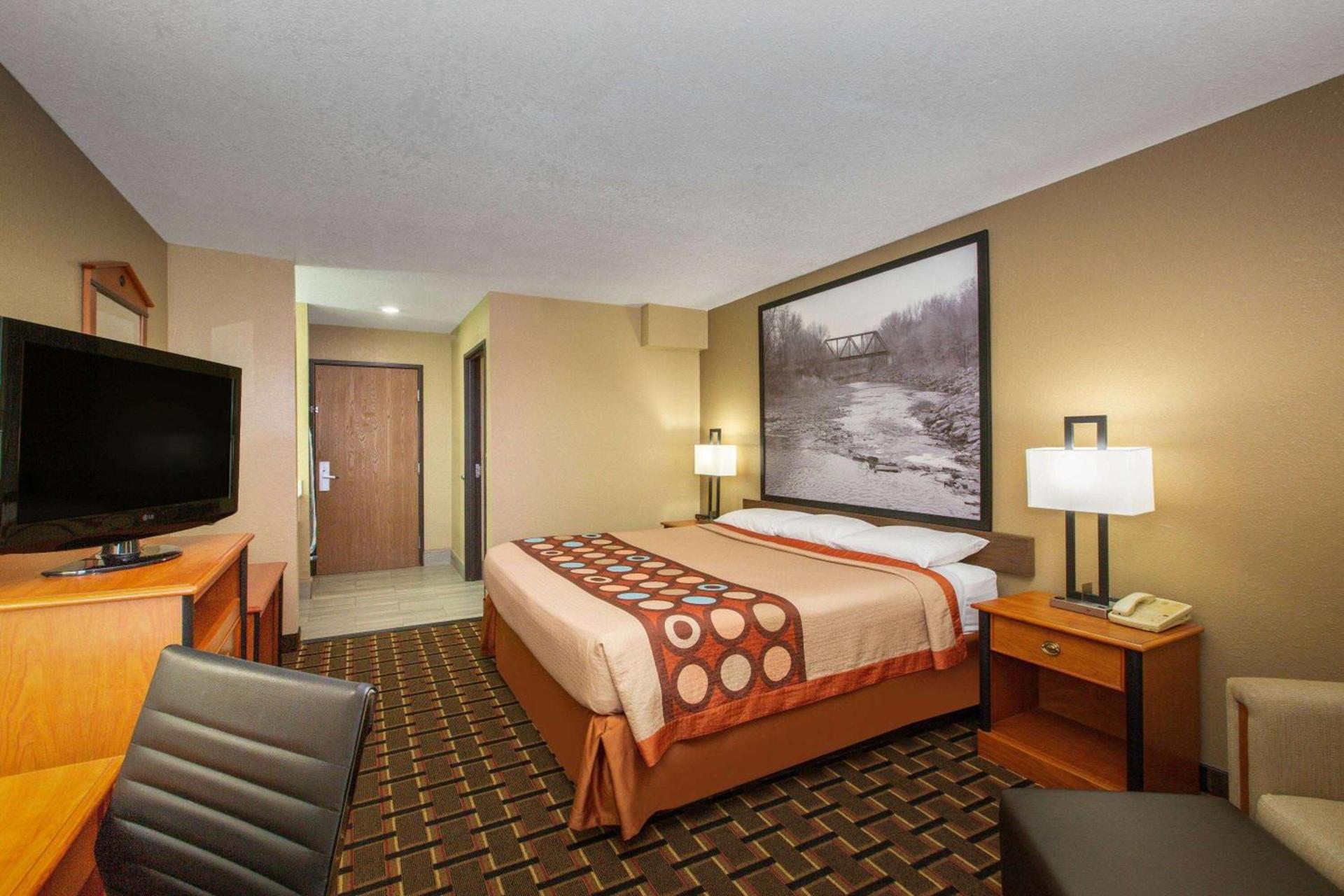Super 8 by Wyndham Ottawa photo 8
