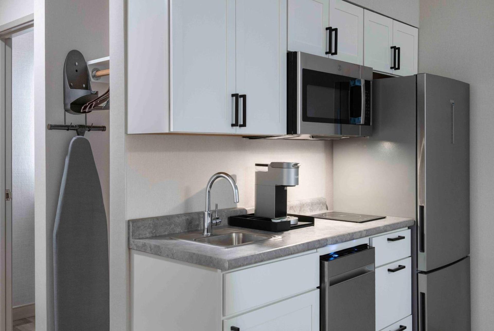Holiday Inn Express South Burlington - Downtown by IHG photo 12
