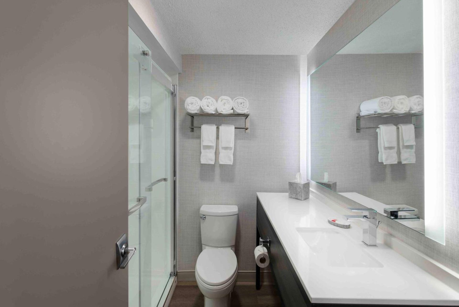 Holiday Inn Express South Burlington - Downtown by IHG photo 19