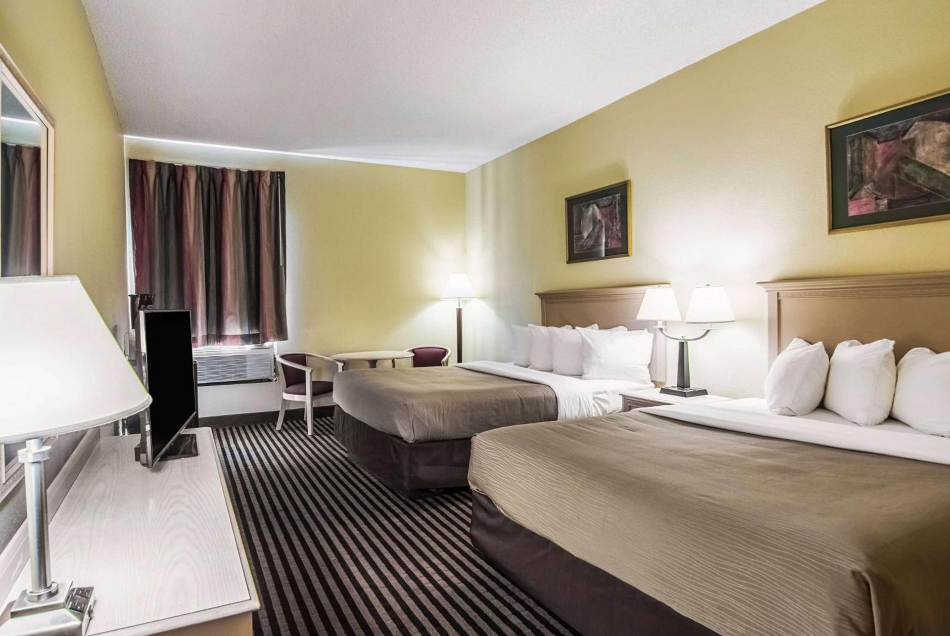 Baymont by Wyndham N Myrtle Beach - Park & Sports Complex Area photo 10