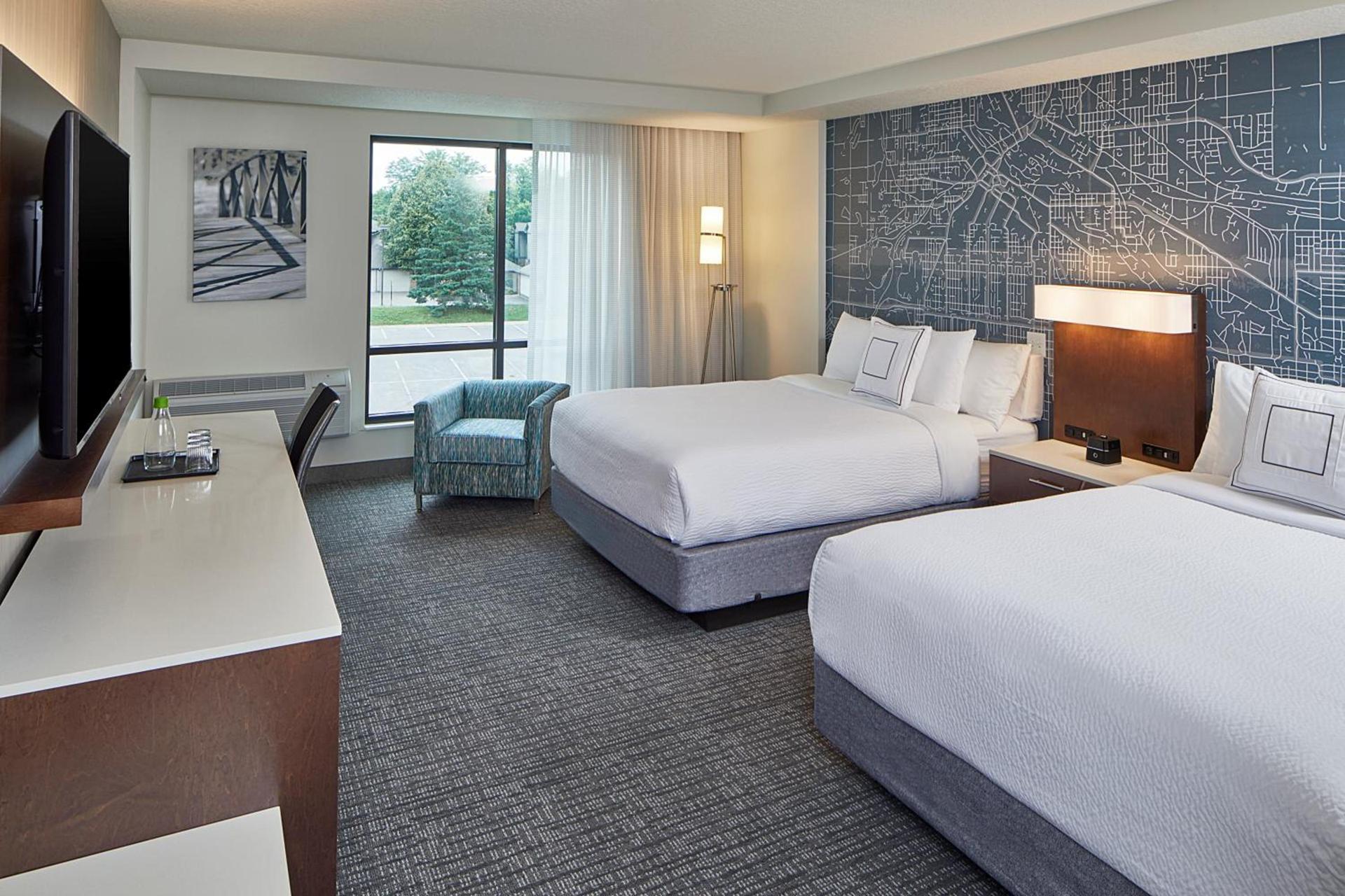 Courtyard by Marriott Minneapolis West photo 2