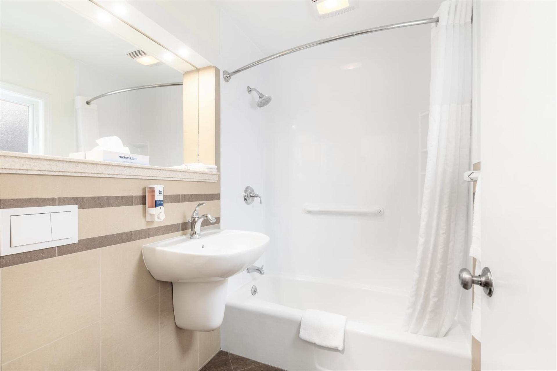Top Notch Inn photo 63