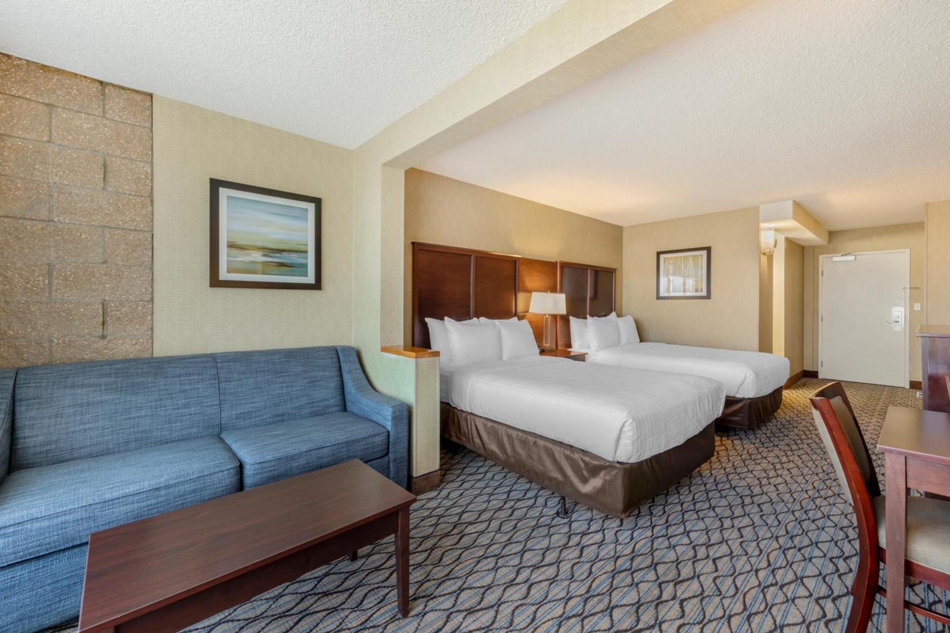 Clarion Hotel Anaheim Resort photo 19