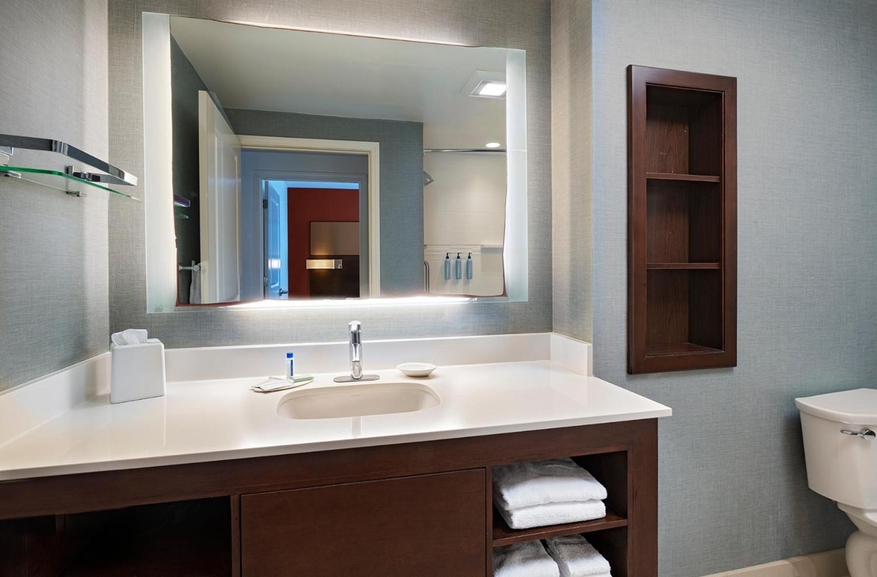 Residence Inn by Marriott Omaha Aksarben Village photo 3