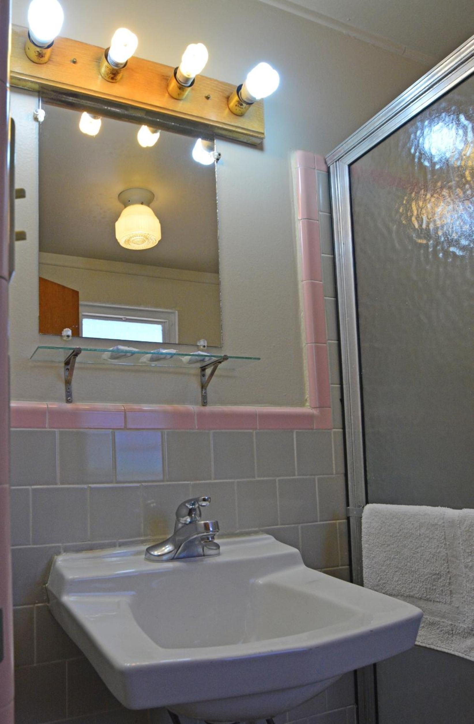 Western Hills Motel photo 29