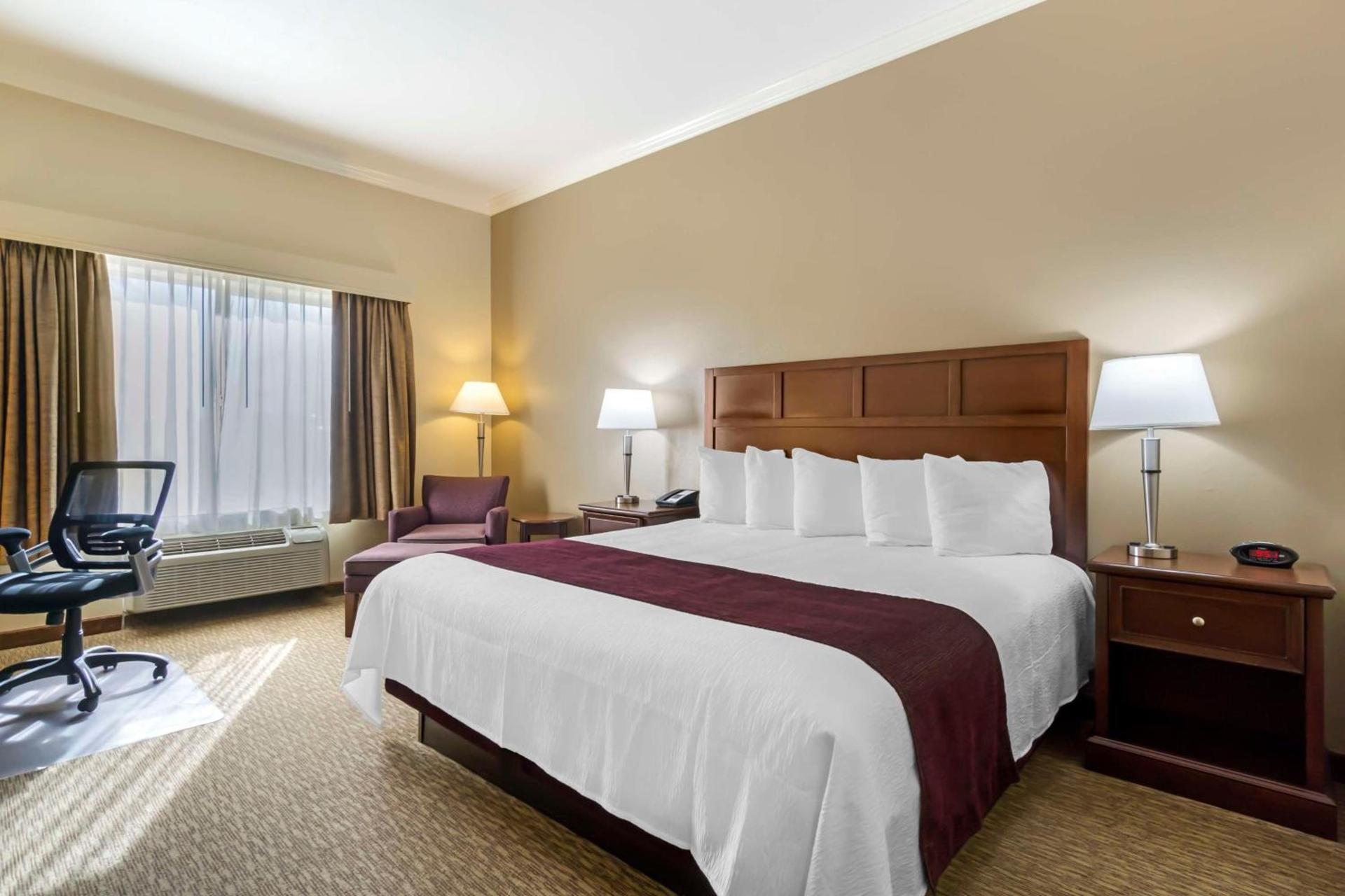 Best Western Plus Grapevine Inn photo 5