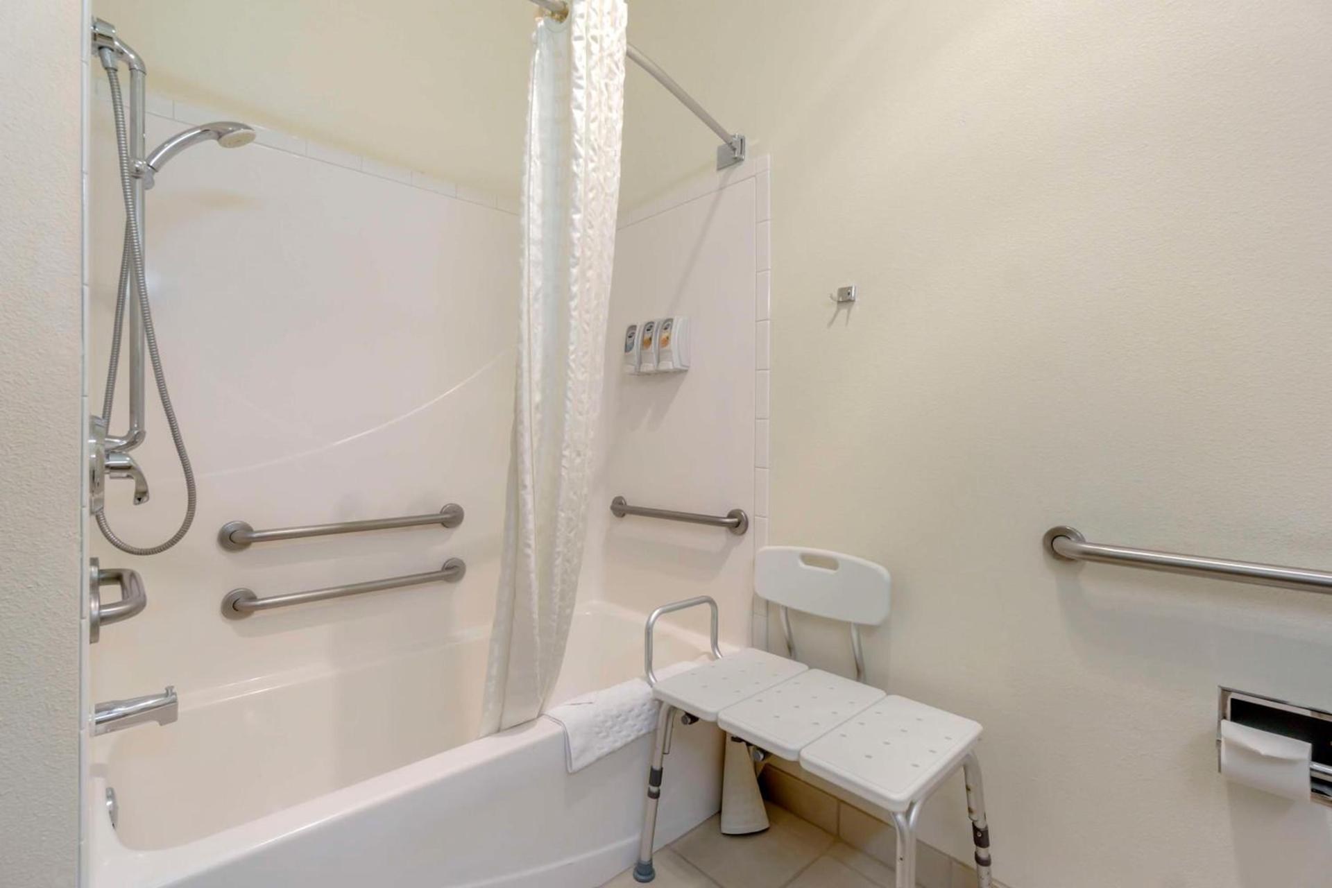 Best Western Plus Grapevine Inn photo 55