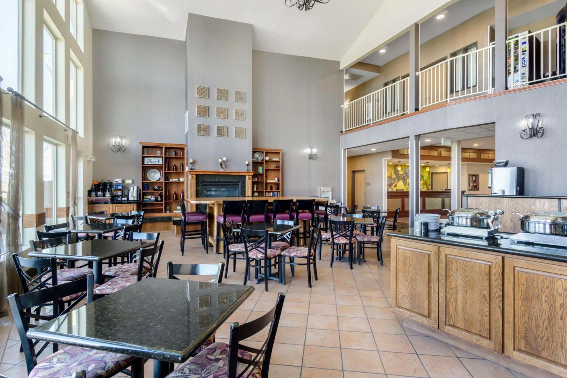 Best Western Plus Grapevine Inn photo 31