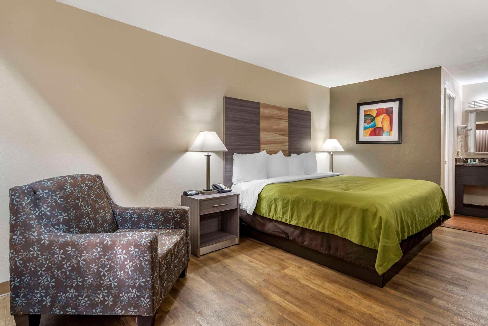 Quality Inn Conyers I-20 photo 21