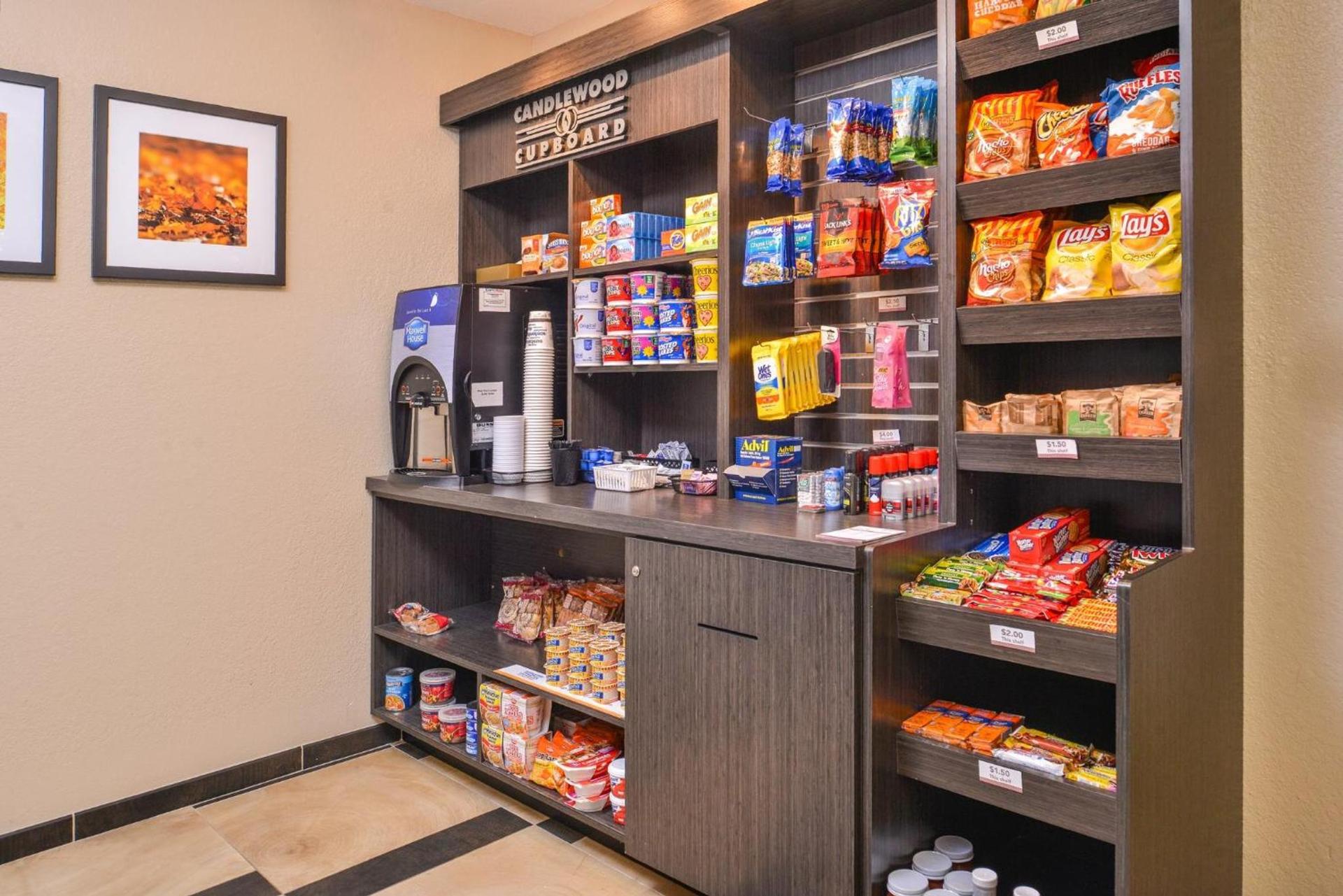 Candlewood Suites Beaumont by IHG photo 6