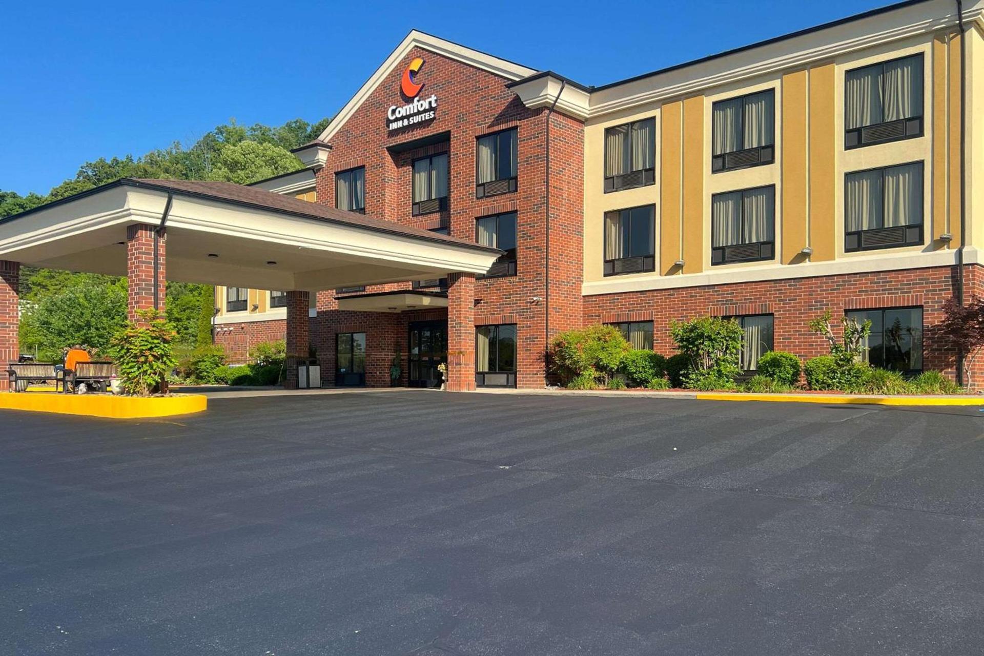 Comfort Inn & Suites Rogersville photo 1
