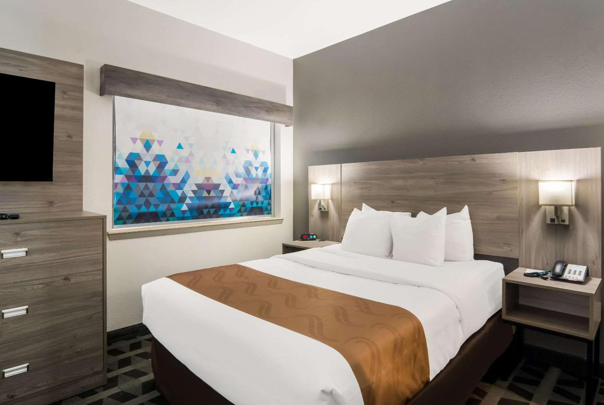Quality Inn & Suites Waco North photo 18