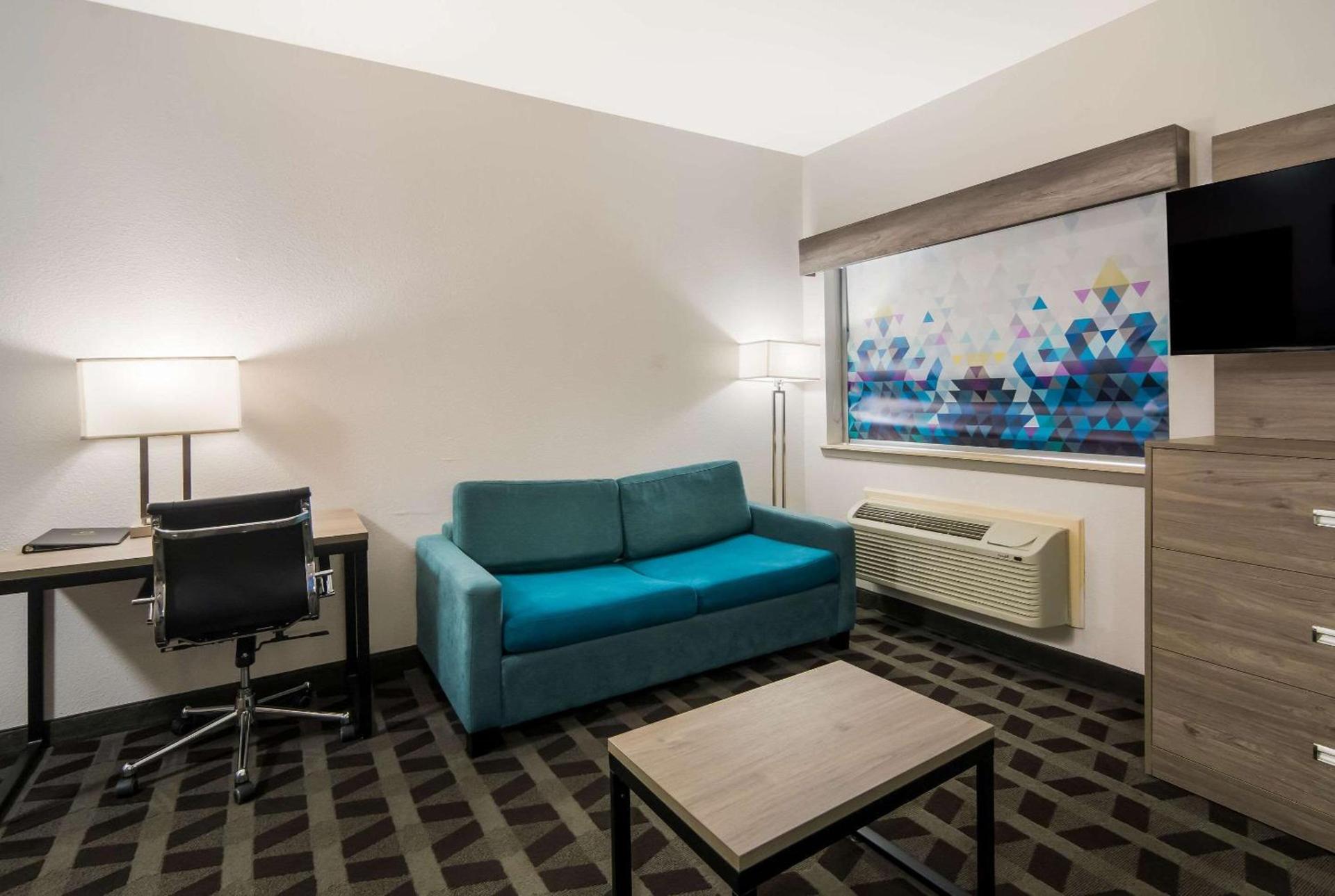 Quality Inn & Suites Waco North photo 29