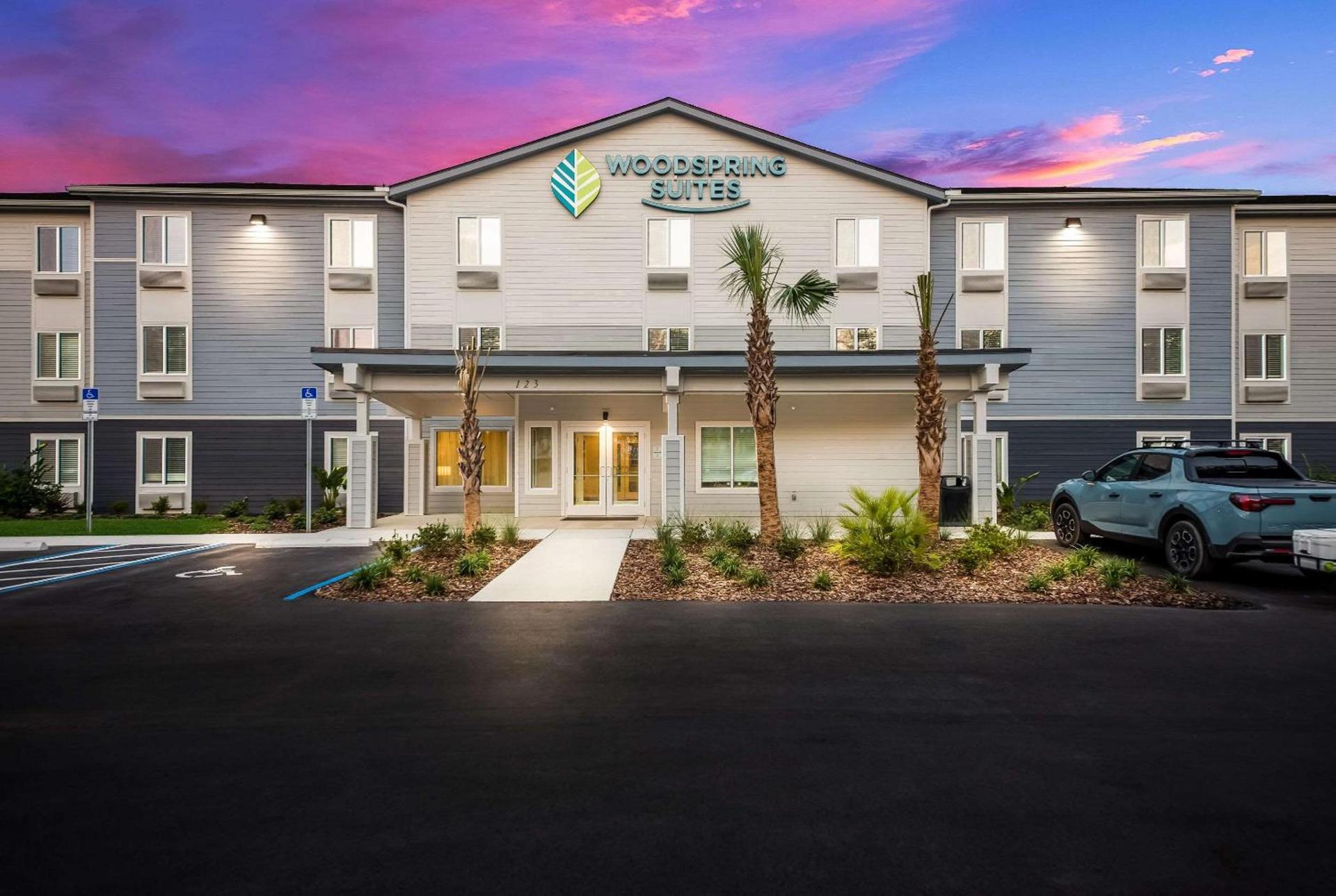 WoodSpring Suites Inverness photo 4