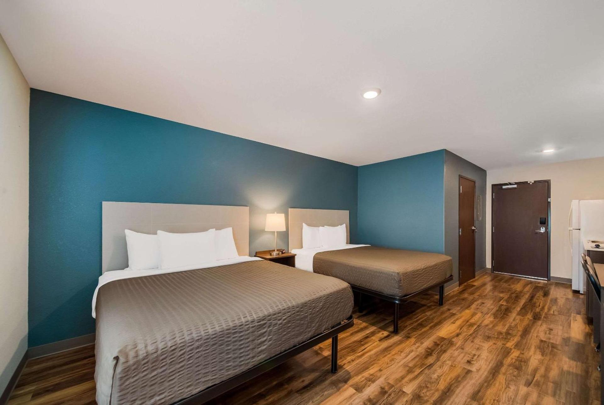 WoodSpring Suites Inverness photo 13